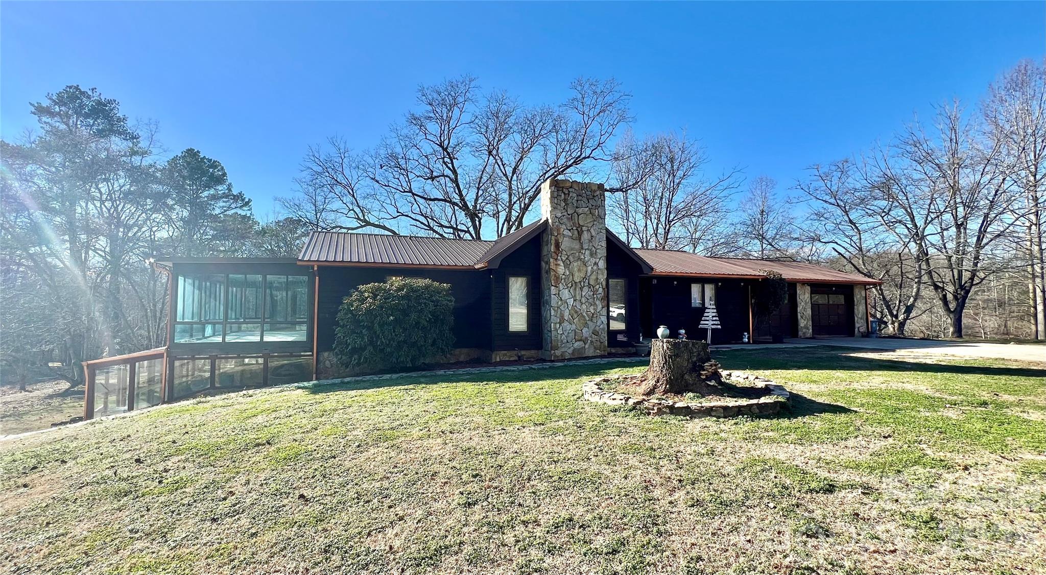 100 Steffey Lane — Taylorsville
