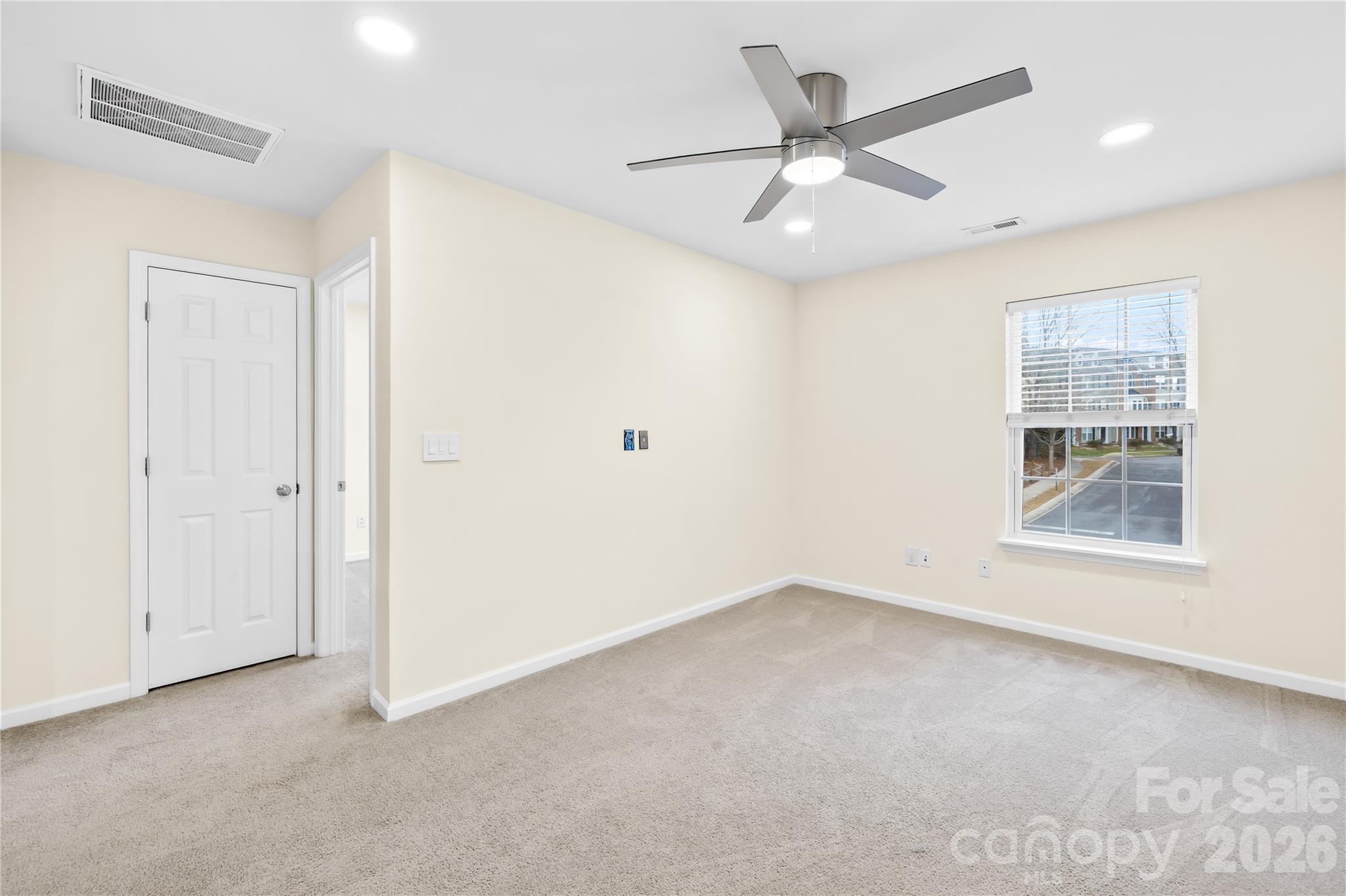 15558 Stronvar House Lane — Charlotte
