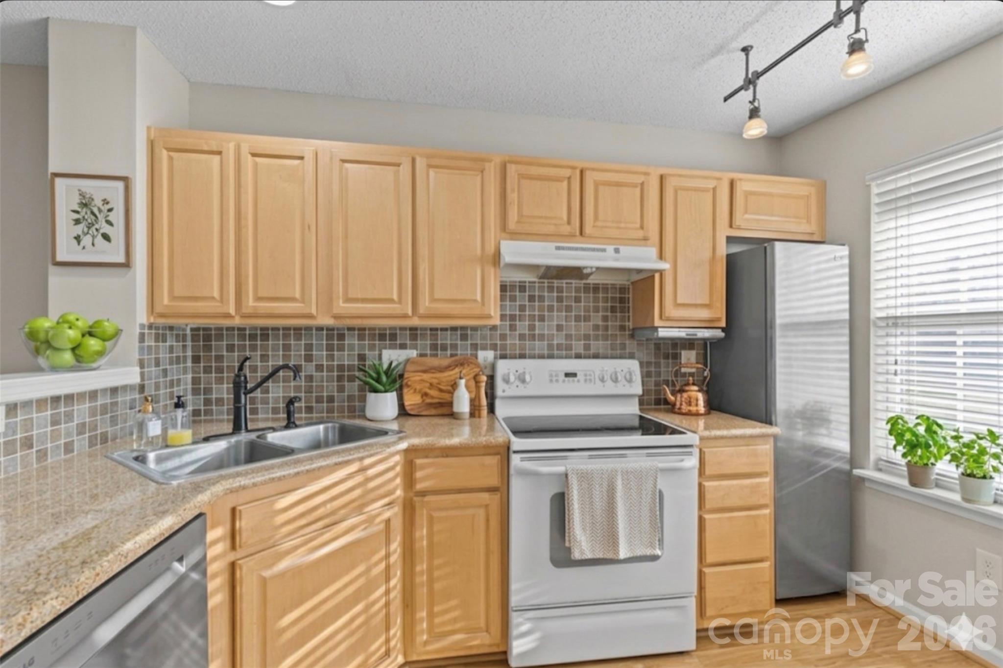 10923 Holly Ridge Boulevard — Charlotte