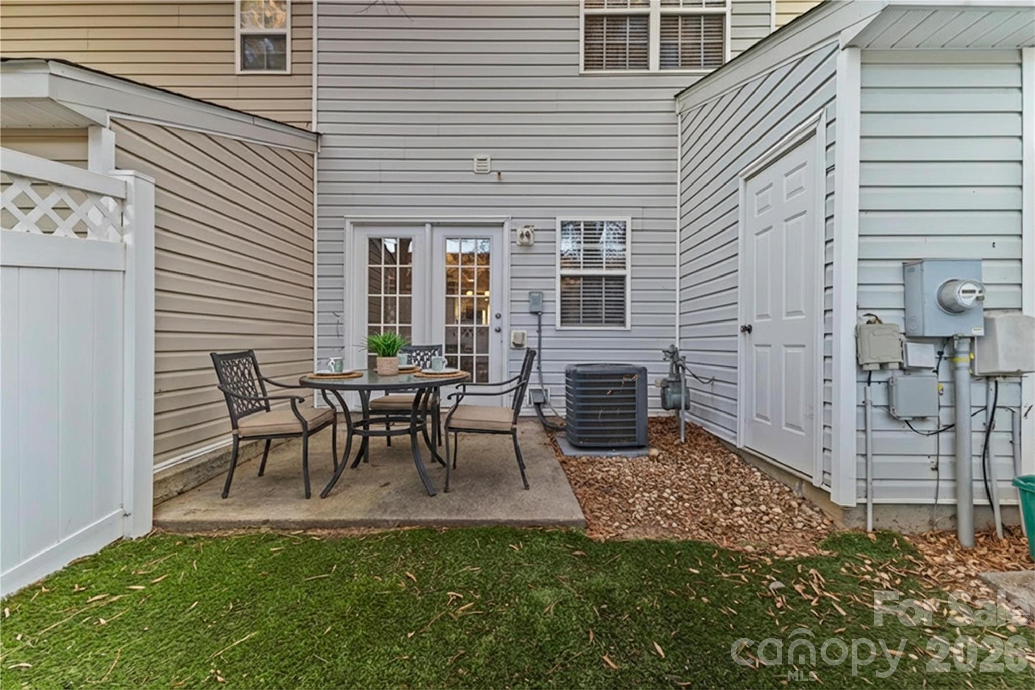 10923 Holly Ridge Boulevard — Charlotte