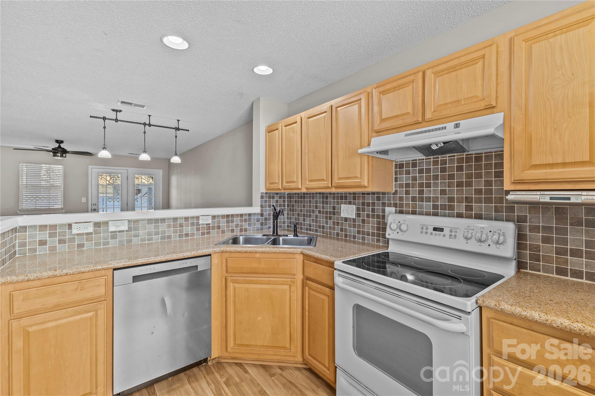 10923 Holly Ridge Boulevard — Charlotte