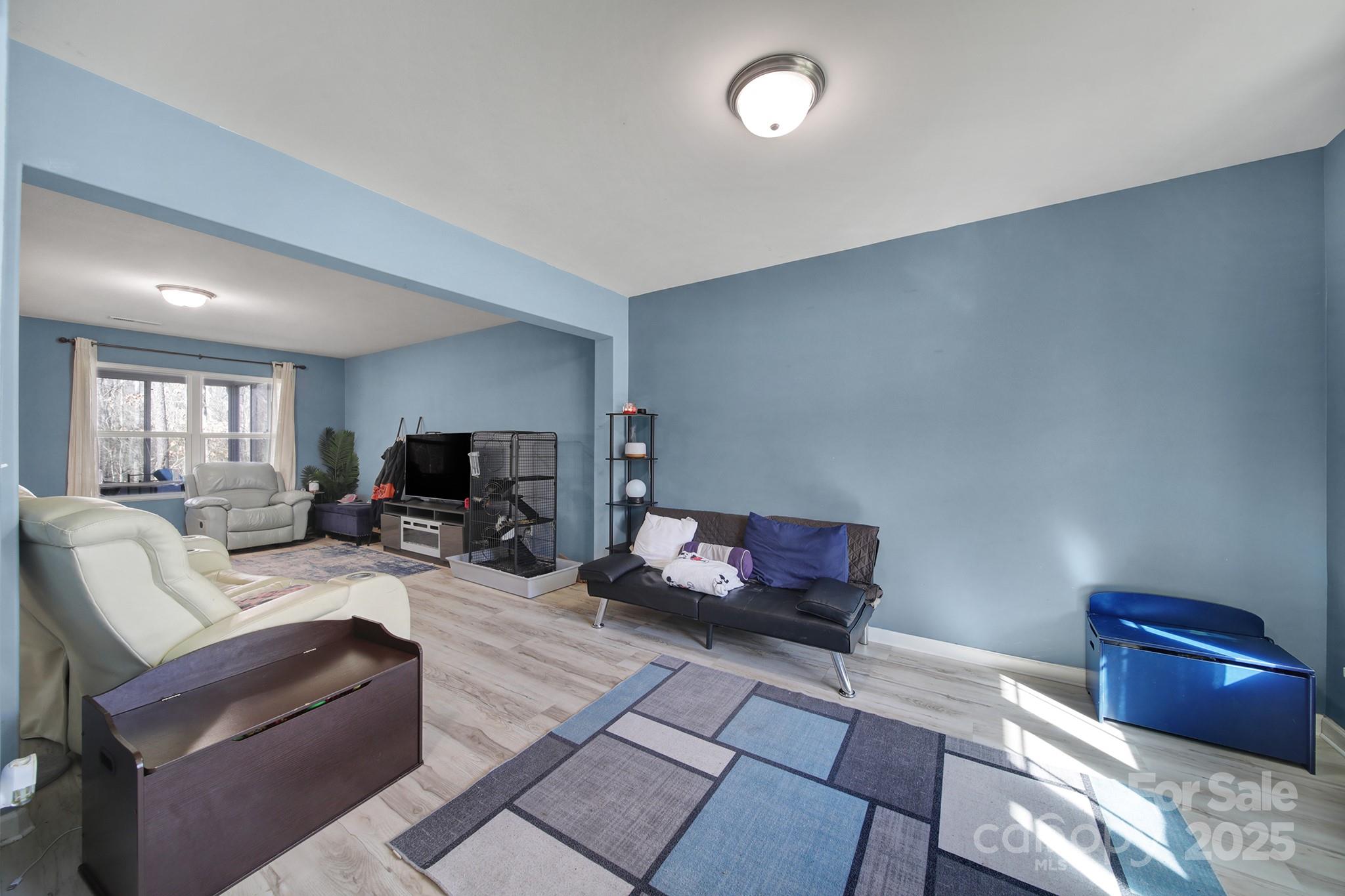 1708 Millwood Road — Lancaster