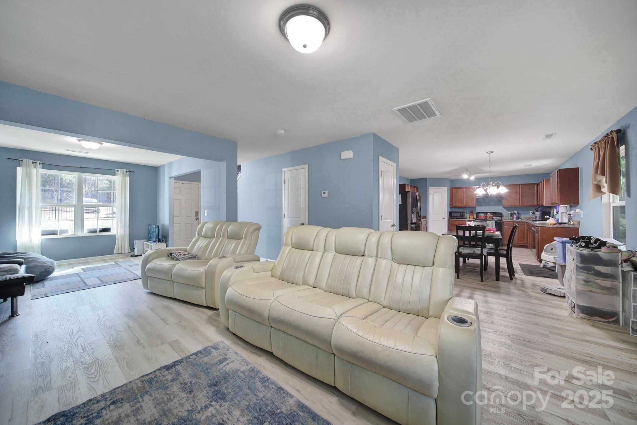 1708 Millwood Road — Lancaster
