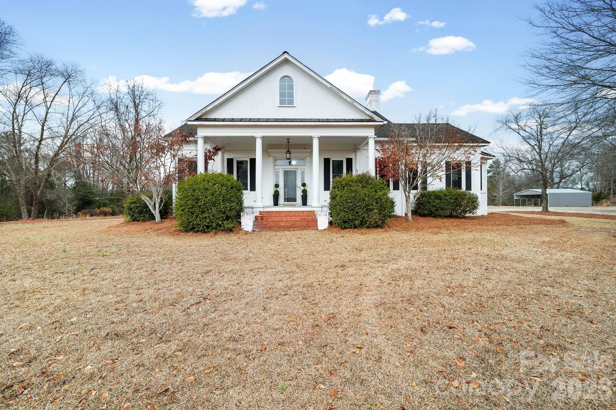 1004 Four Mile Loop — Cheraw