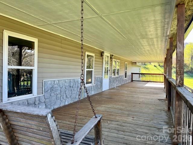 97 Oakland Drive — Burnsville