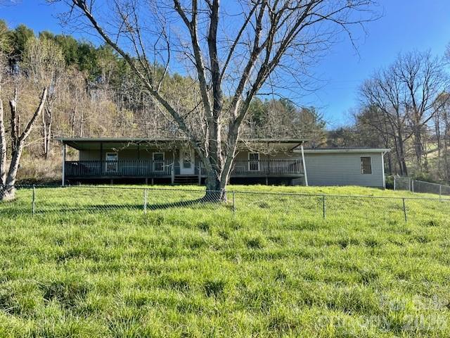 97 Oakland Drive — Burnsville