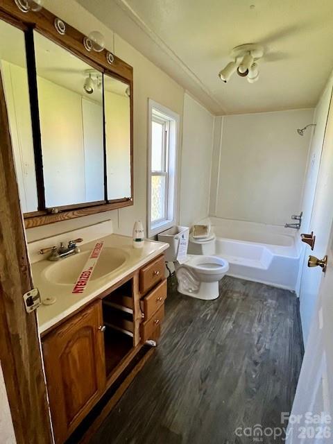 97 Oakland Drive — Burnsville