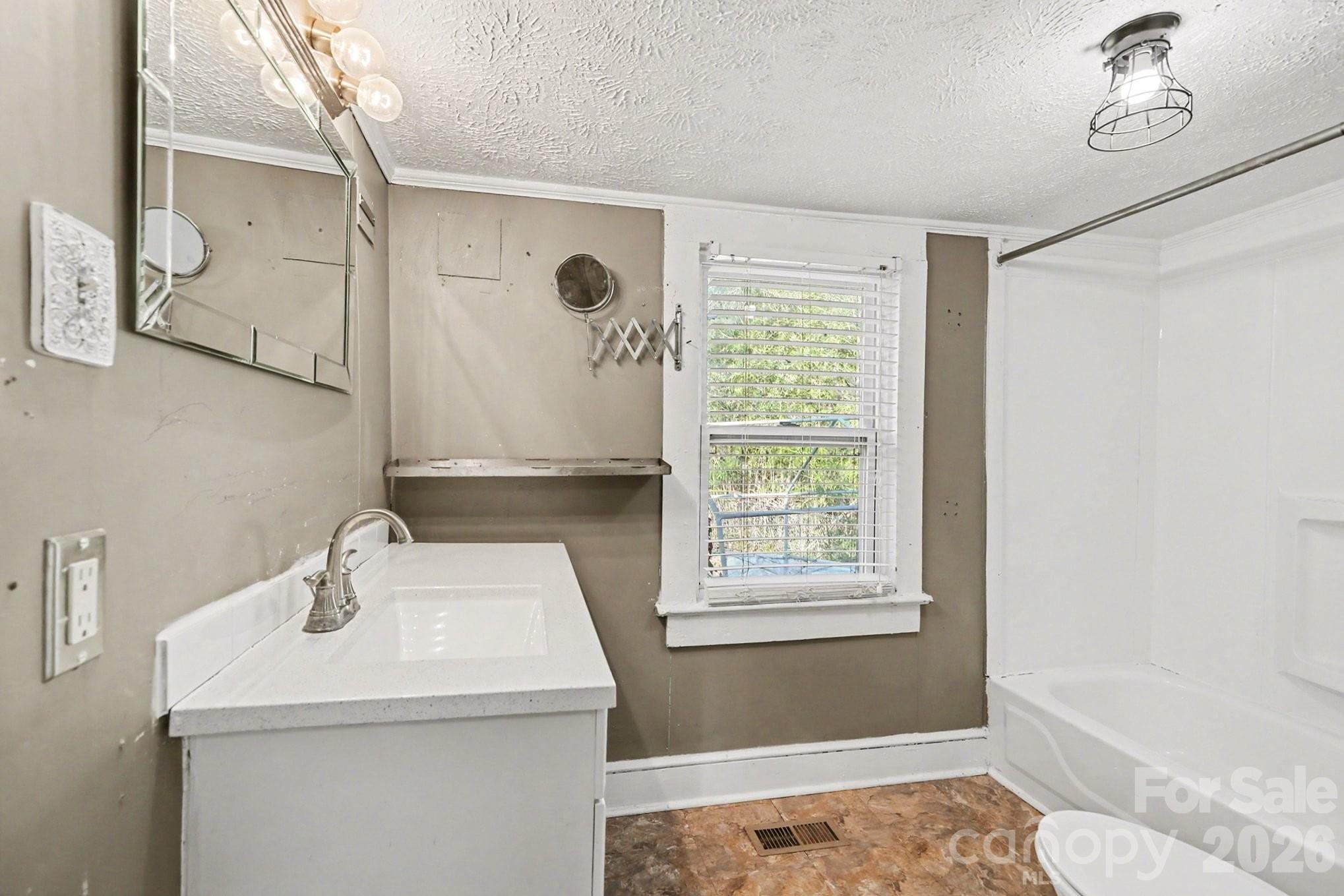 409 S Maple Street — Dallas