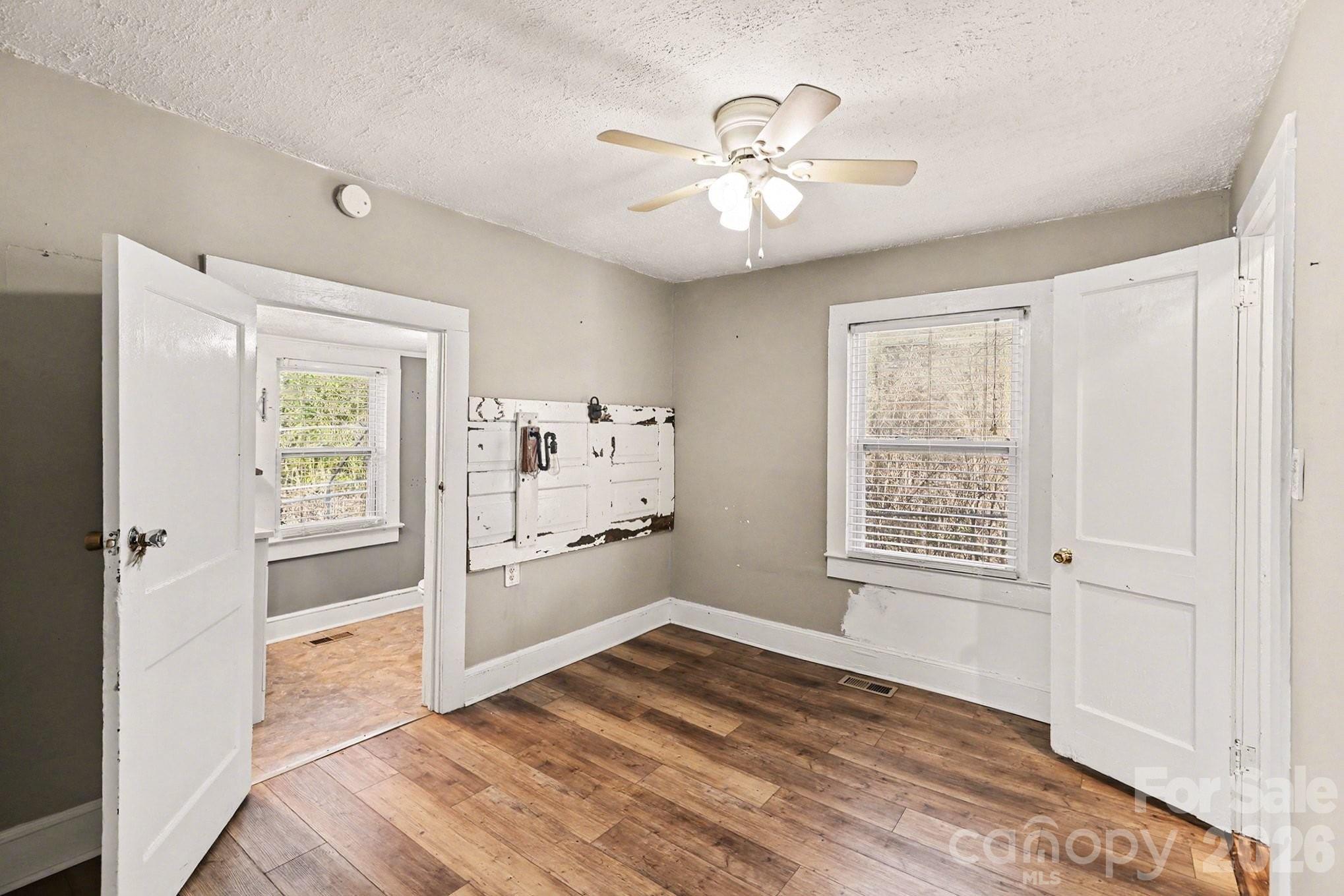 409 S Maple Street — Dallas