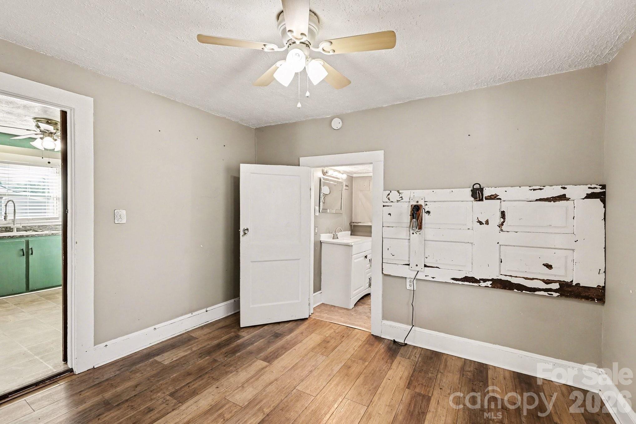 409 S Maple Street — Dallas
