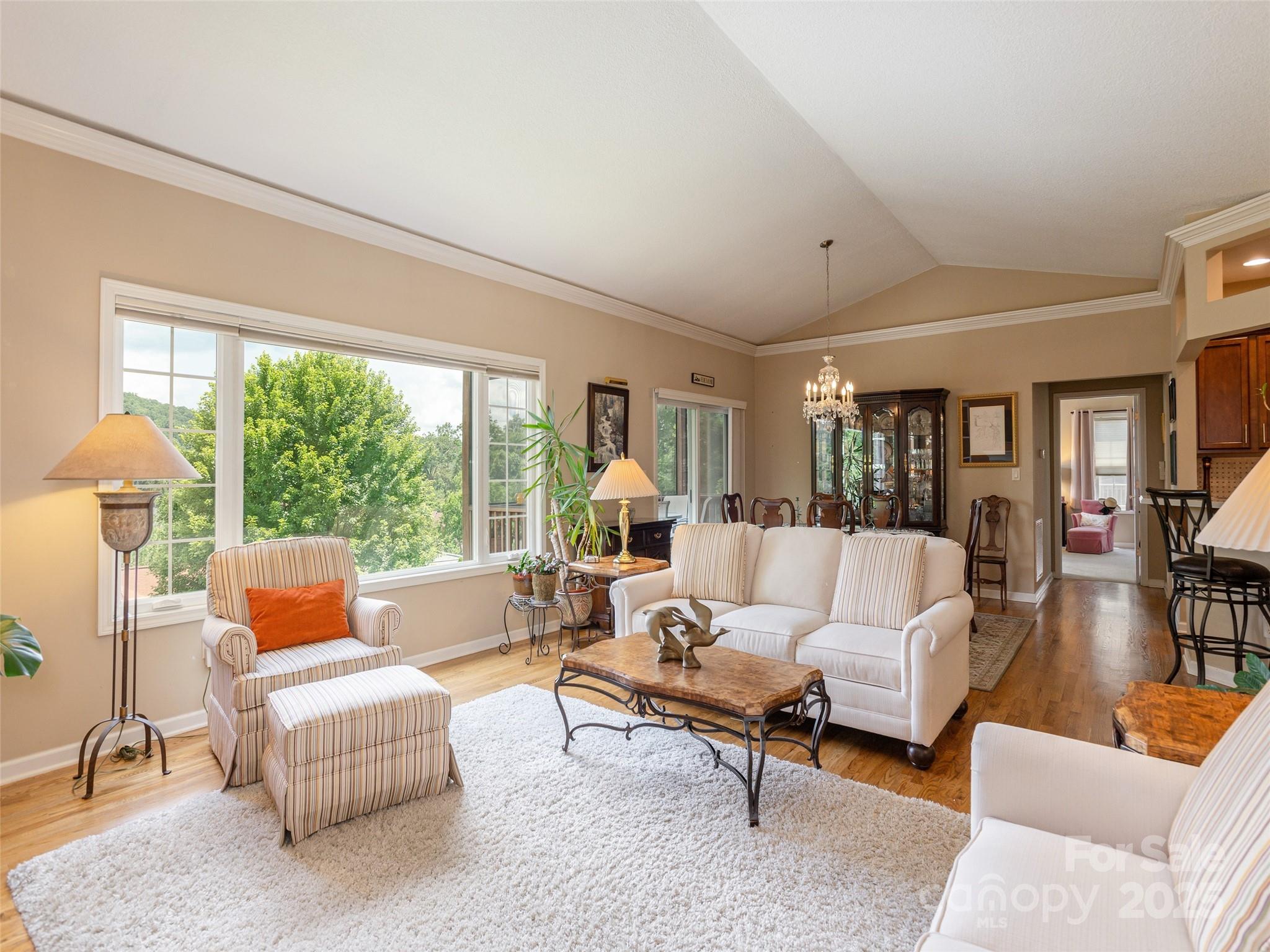 31 Headwater Drive — Hendersonville