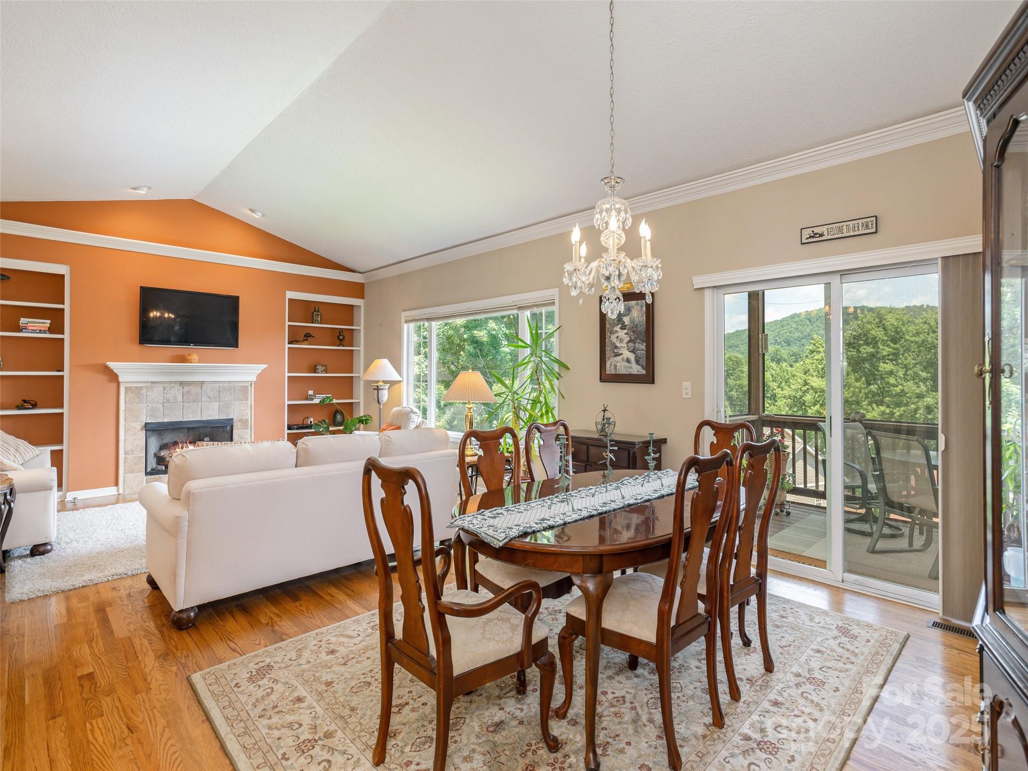 31 Headwater Drive — Hendersonville