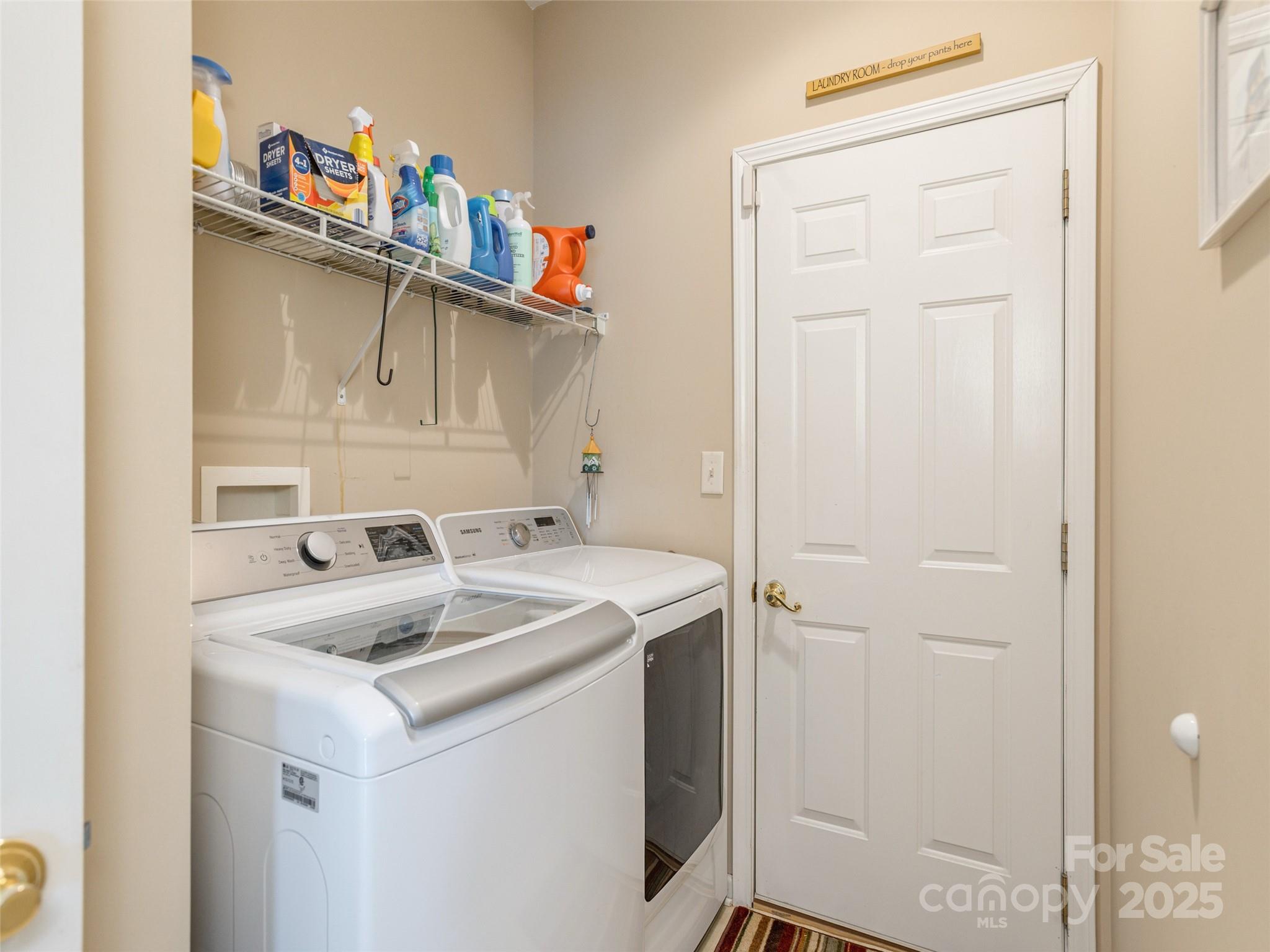 31 Headwater Drive — Hendersonville