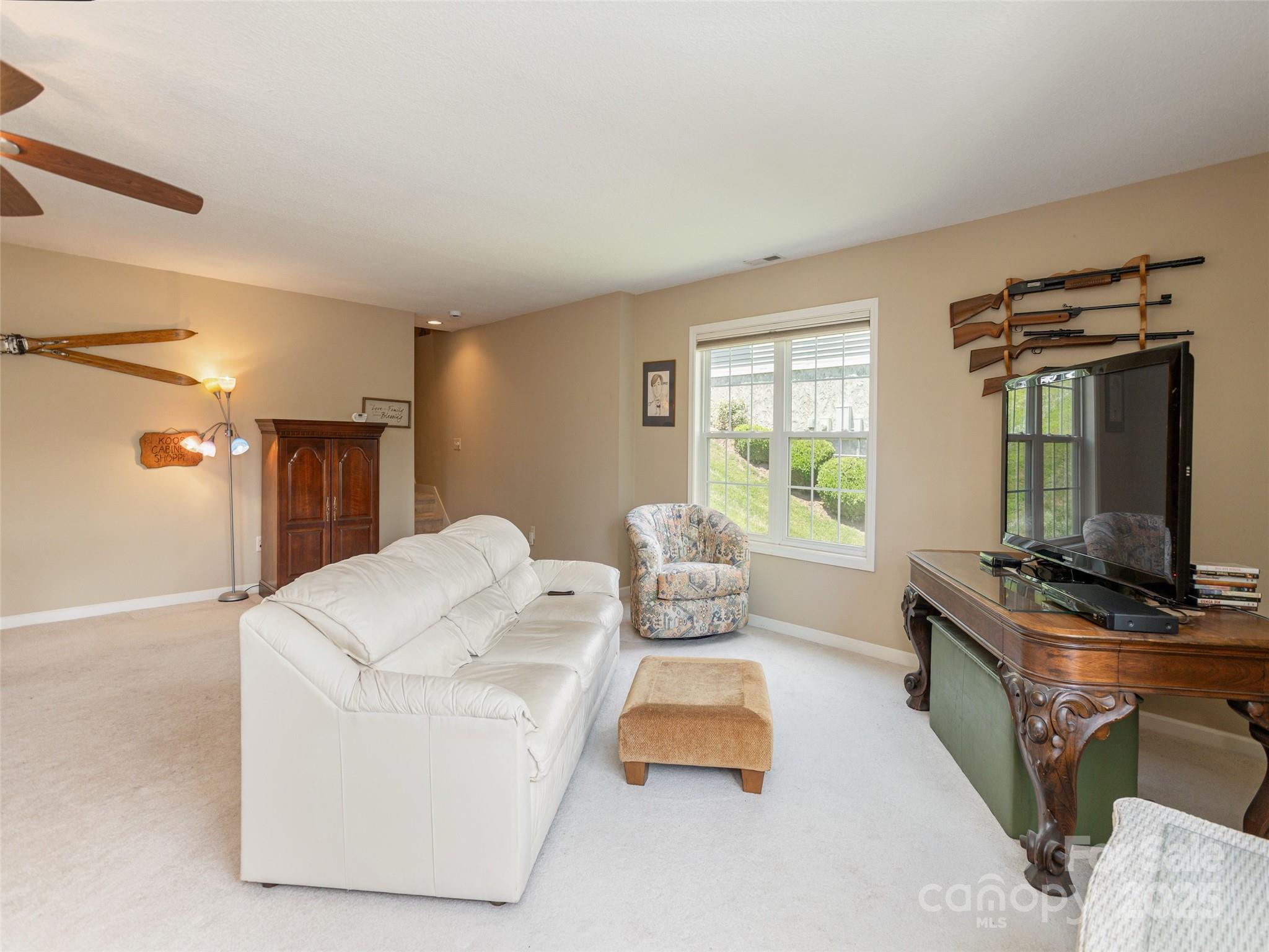 31 Headwater Drive — Hendersonville