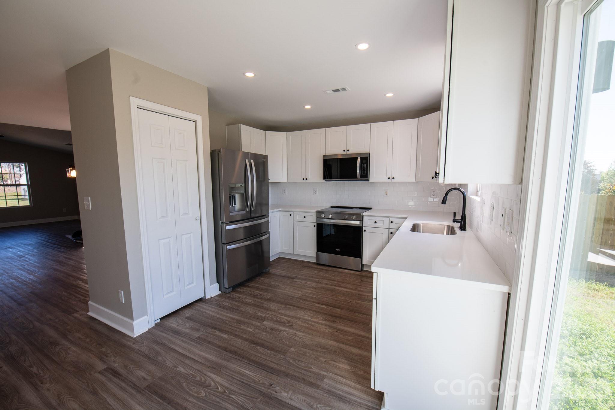11055 Thousand Oaks Drive — Huntersville