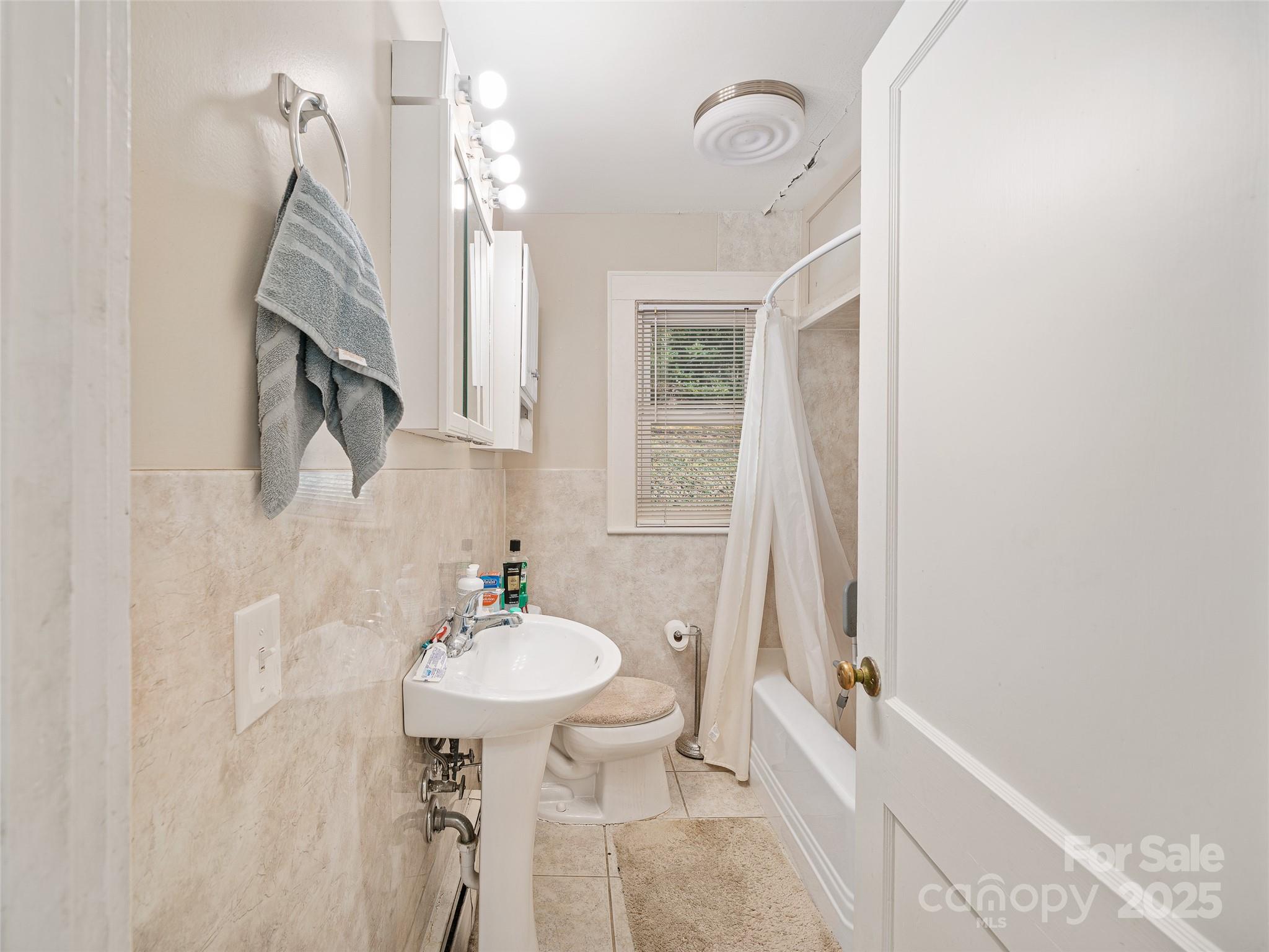 35 Smith Ridge Drive — Asheville