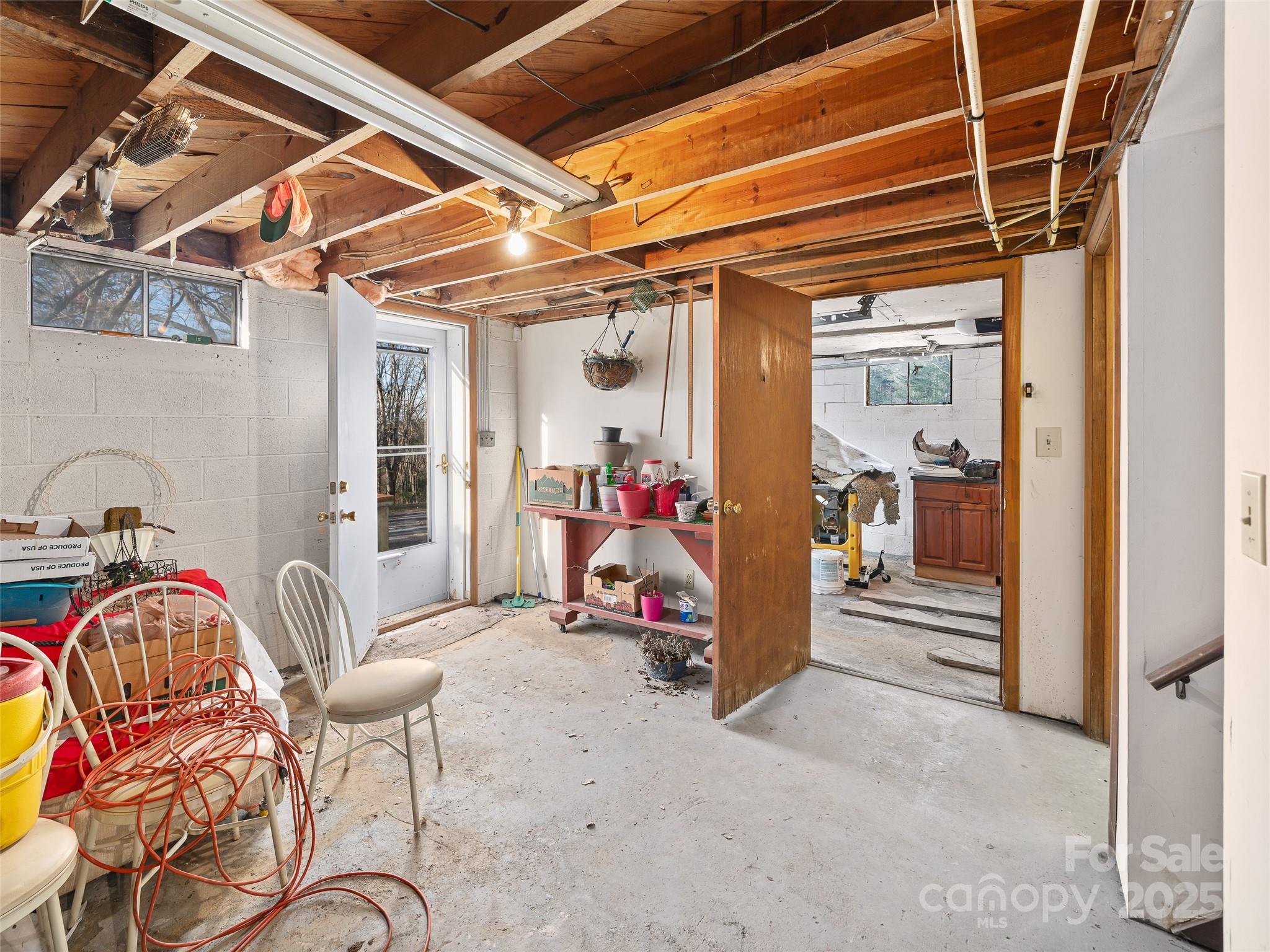 35 Smith Ridge Drive — Asheville