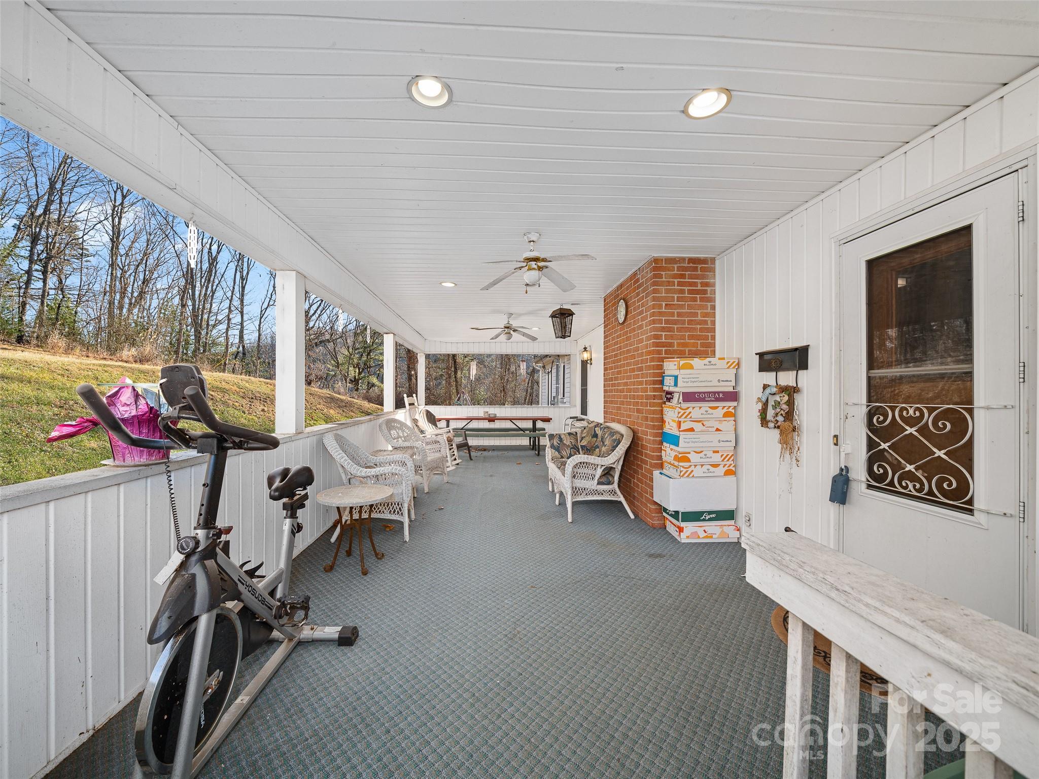 35 Smith Ridge Drive — Asheville