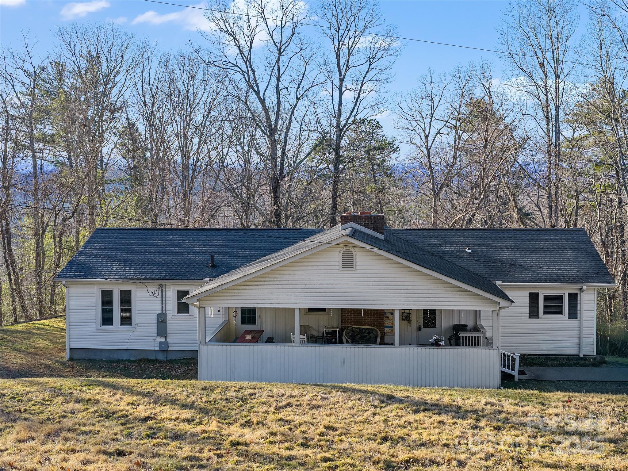 35 Smith Ridge Drive — Asheville