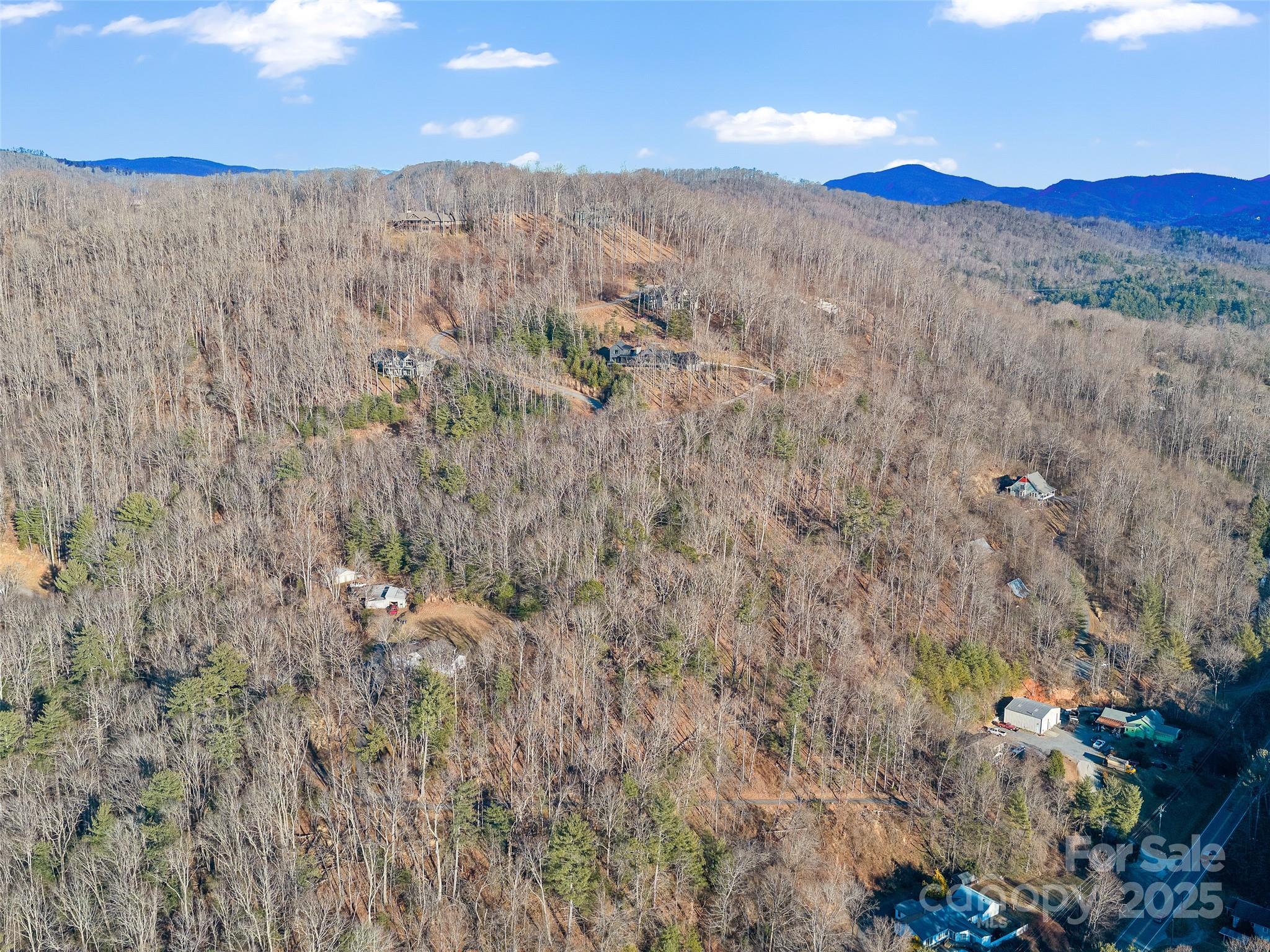 35 Smith Ridge Drive — Asheville
