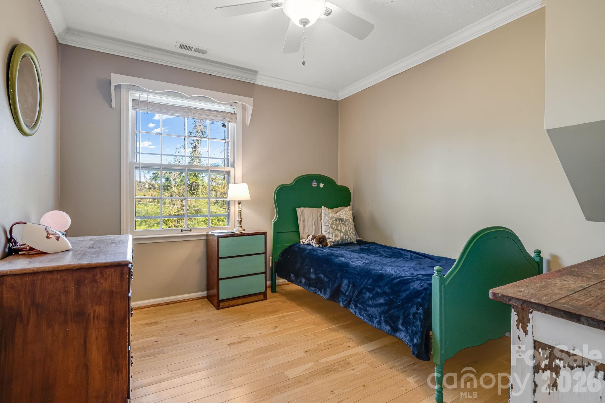 203 Davis Mountain Road — Laurel Park