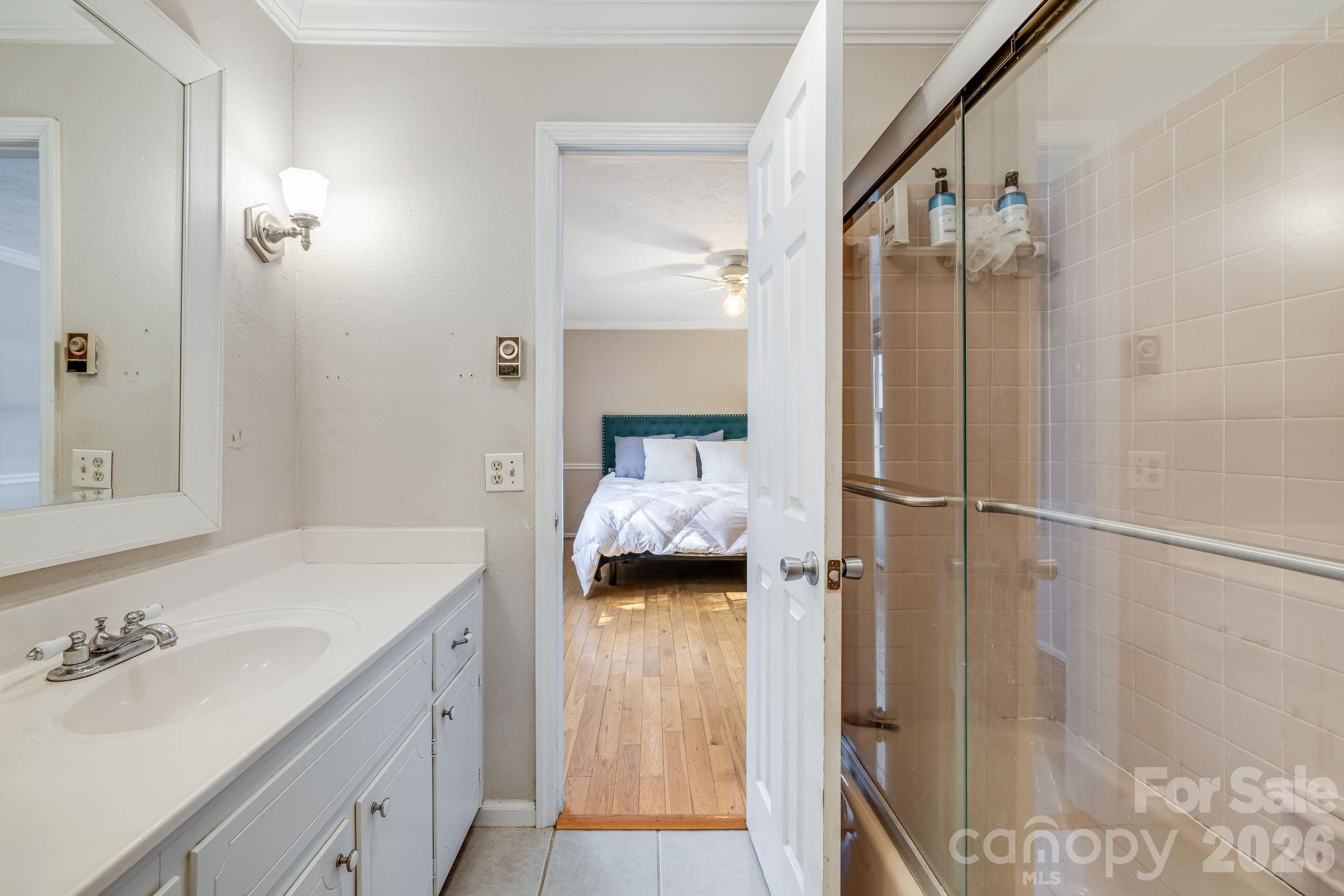 203 Davis Mountain Road — Laurel Park
