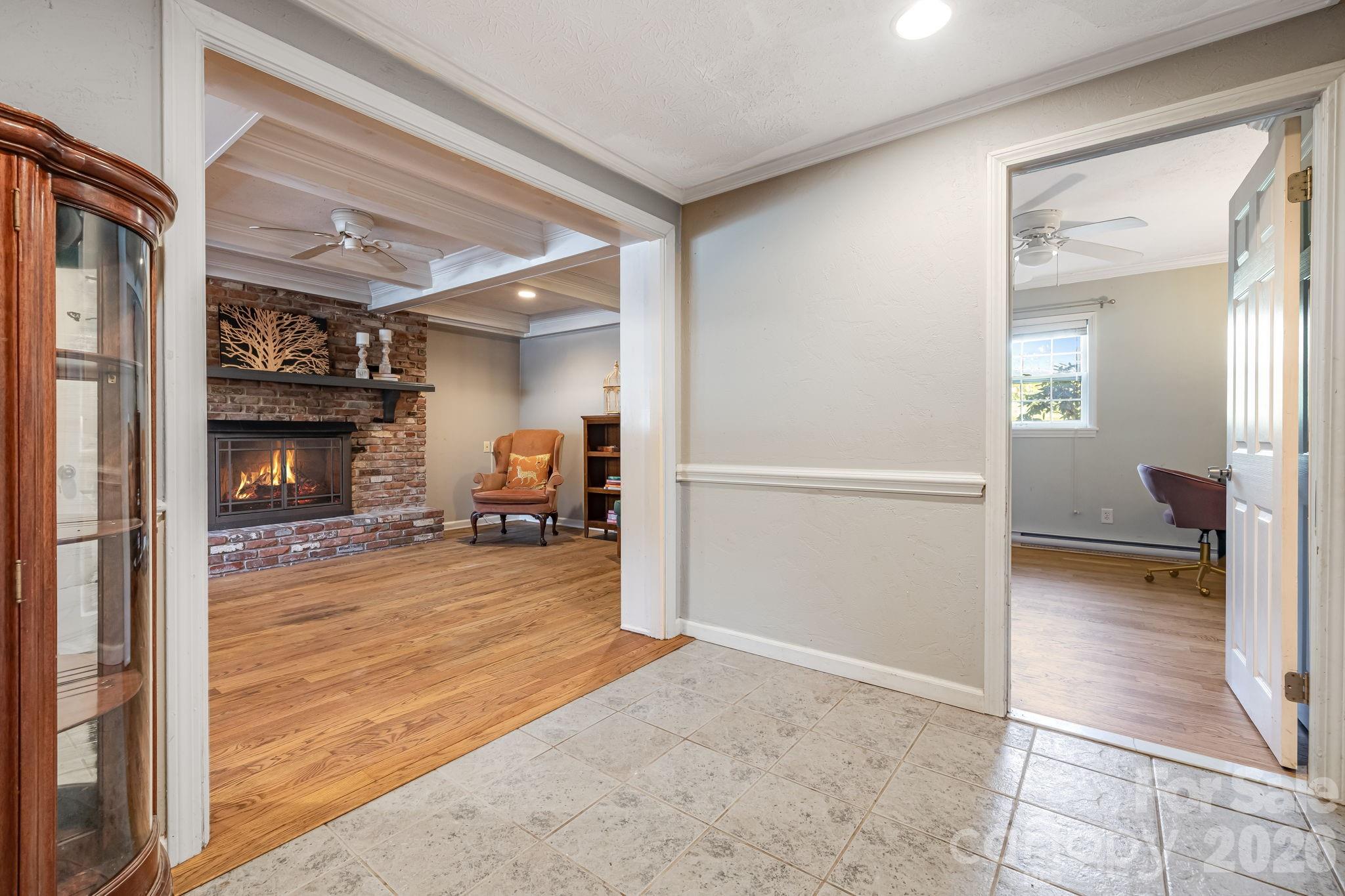 203 Davis Mountain Road — Laurel Park