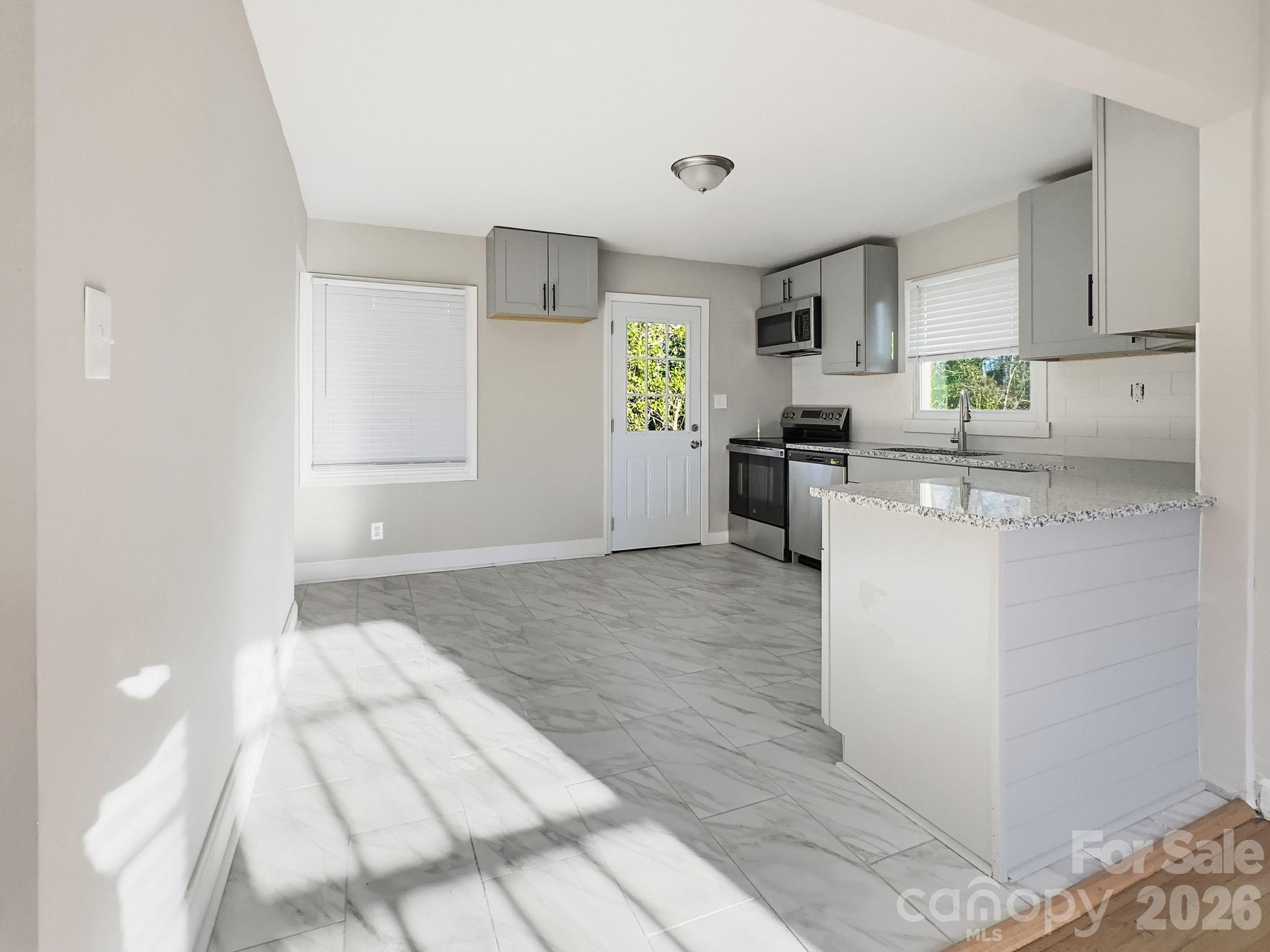 1420 Rollingwood Drive — Charlotte