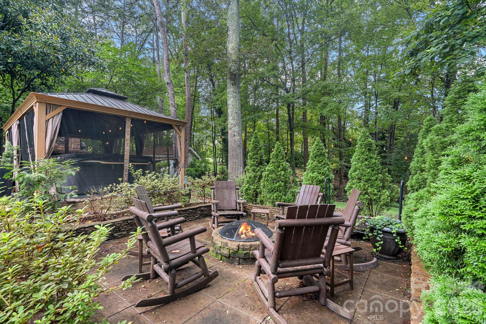 172 Tawny Bark Drive — Mooresville