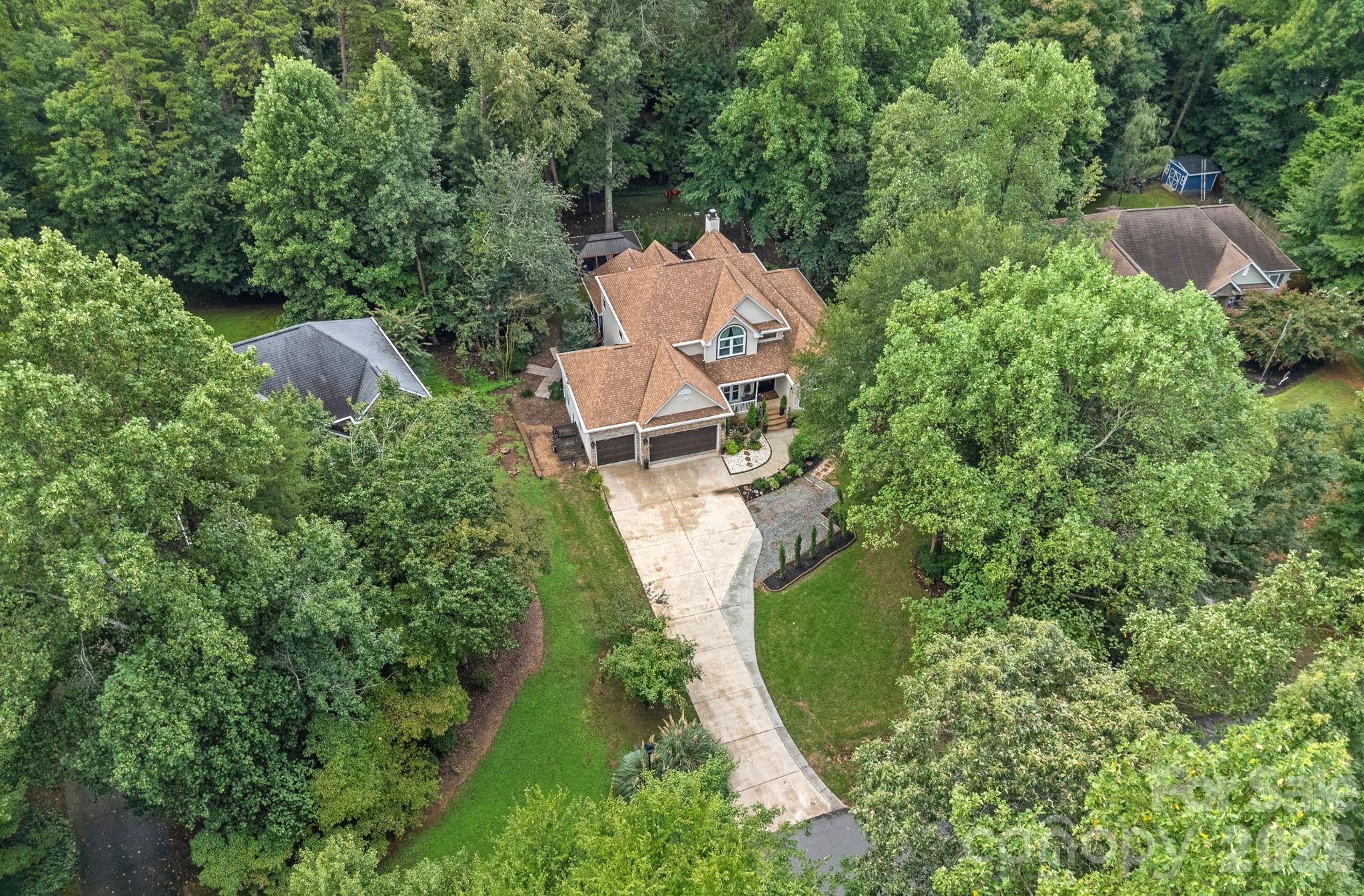 172 Tawny Bark Drive — Mooresville