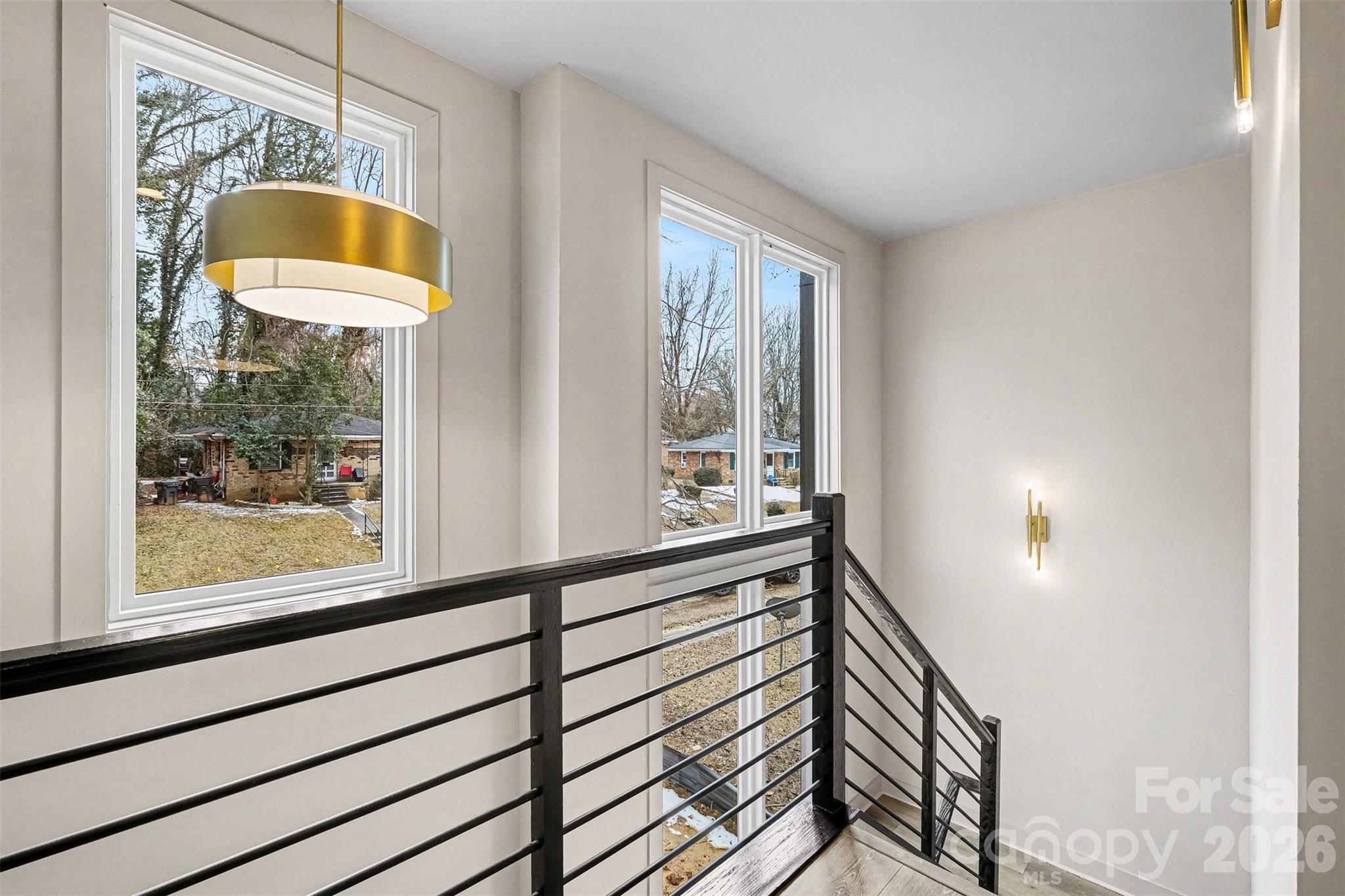 2418 Crestview Drive — Charlotte