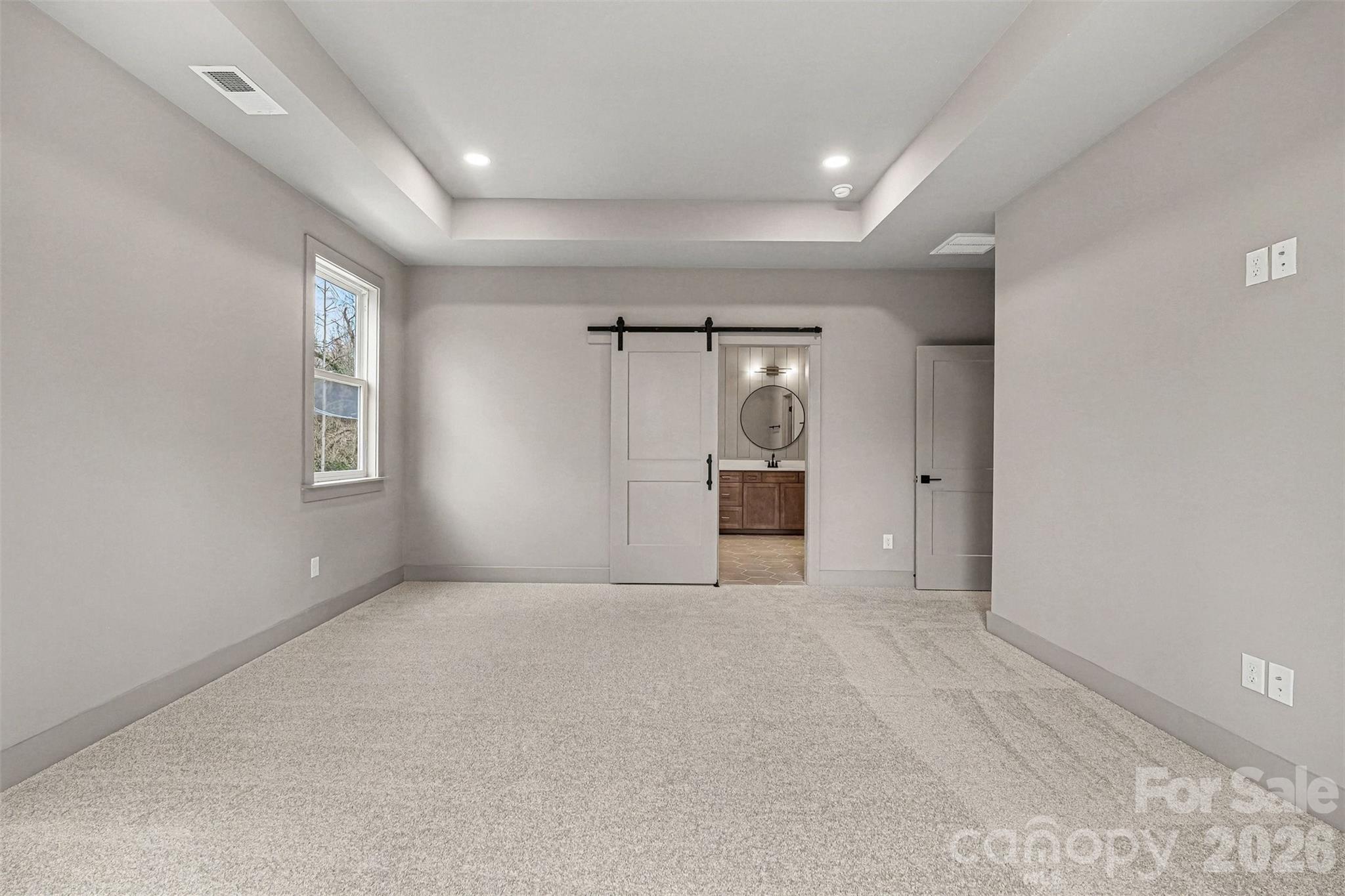 2418 Crestview Drive — Charlotte