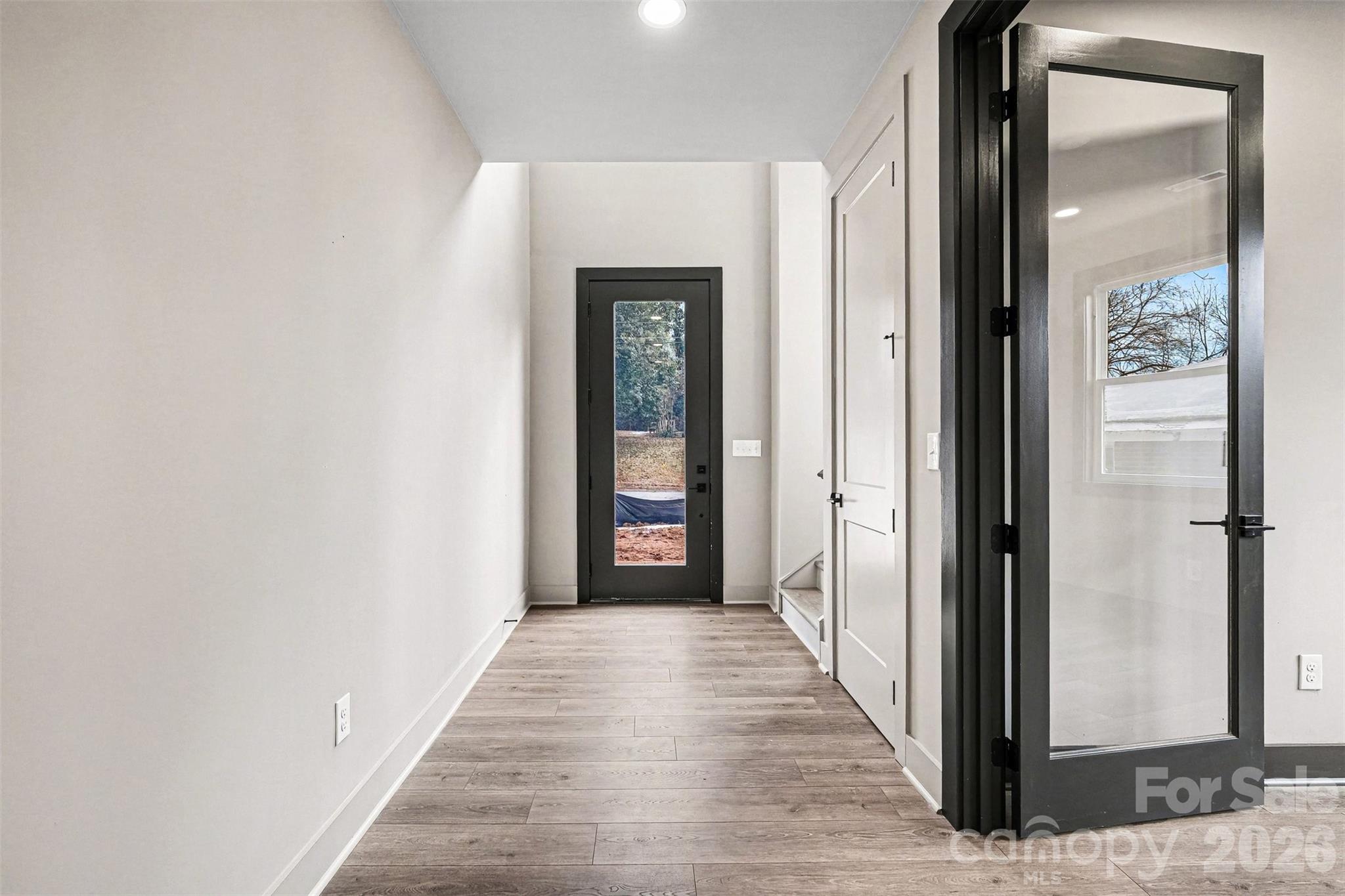 2418 Crestview Drive — Charlotte
