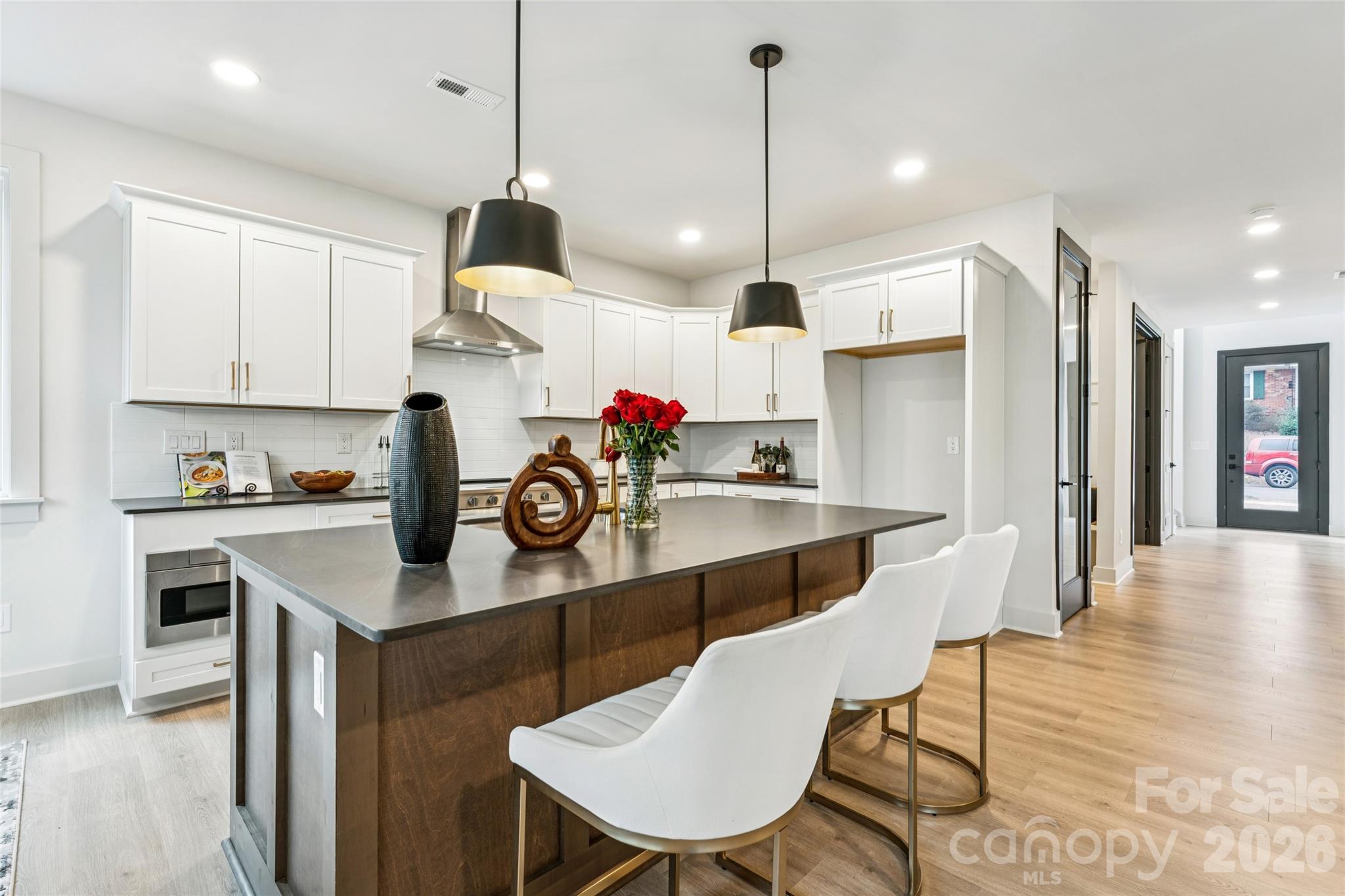 2416 Crestview Drive — Charlotte