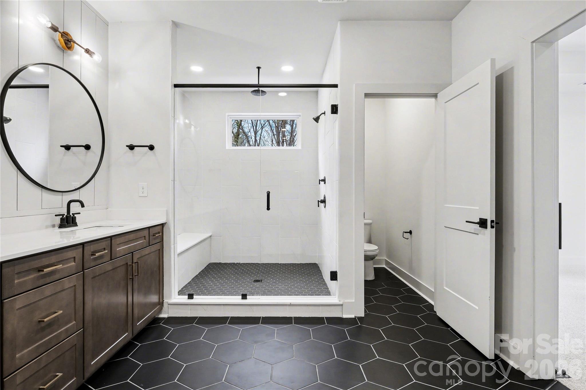 2416 Crestview Drive — Charlotte