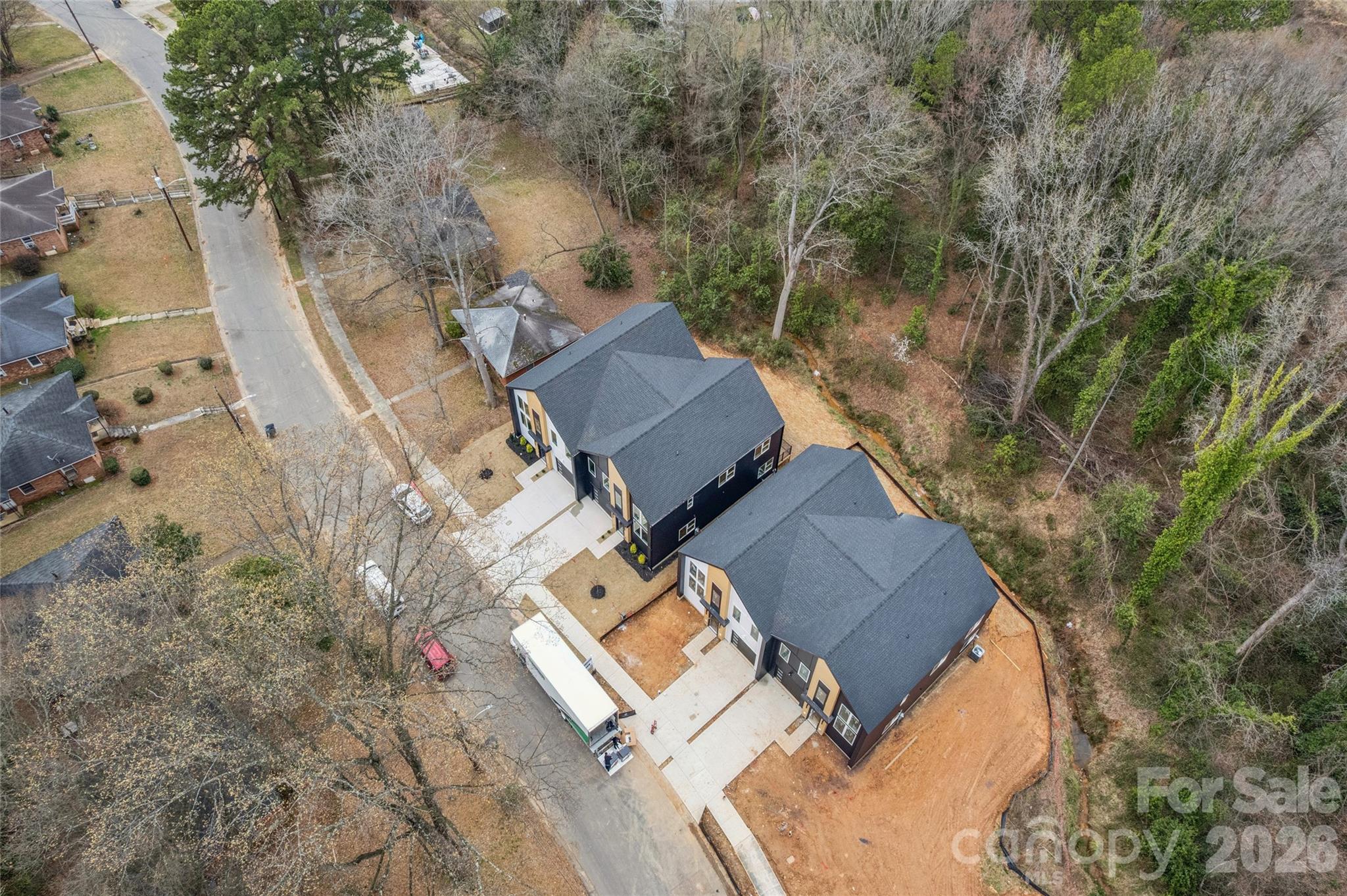 2416 Crestview Drive — Charlotte