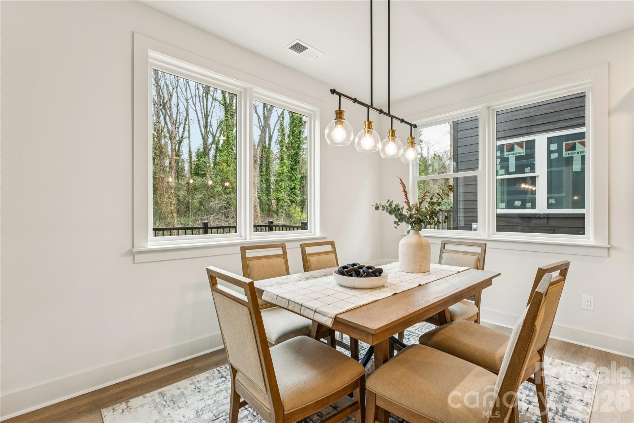 2412 Crestview Drive — Charlotte