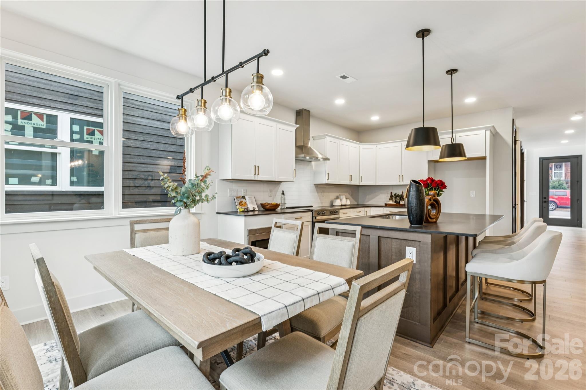 2412 Crestview Drive — Charlotte