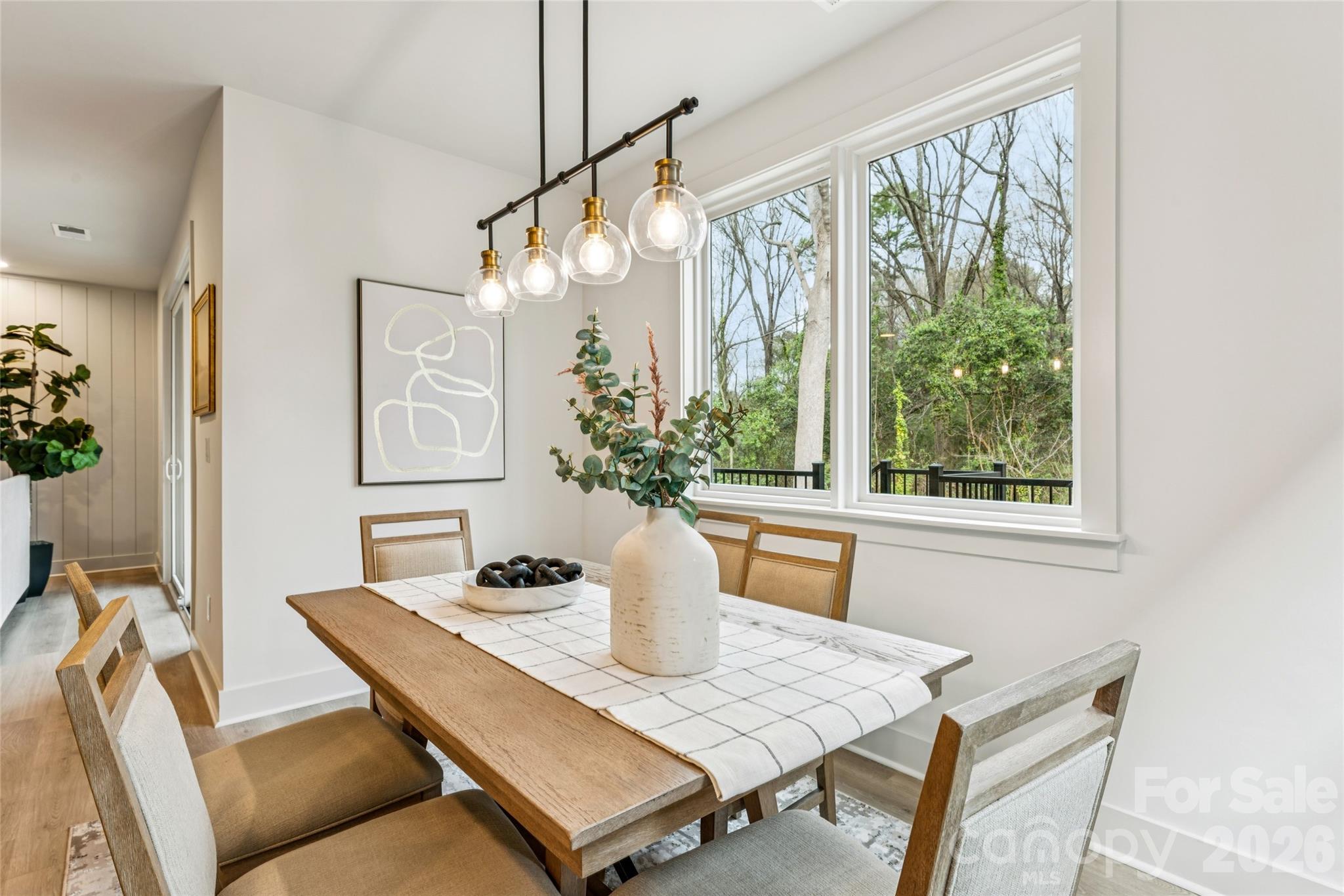 2412 Crestview Drive — Charlotte