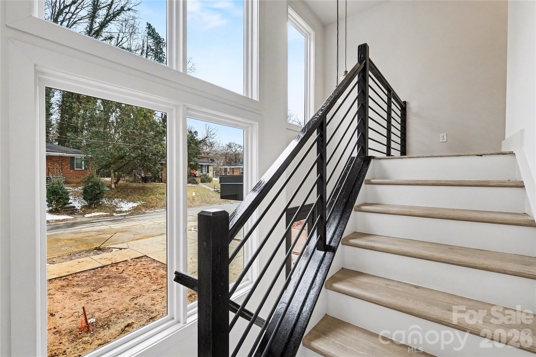 2412 Crestview Drive — Charlotte