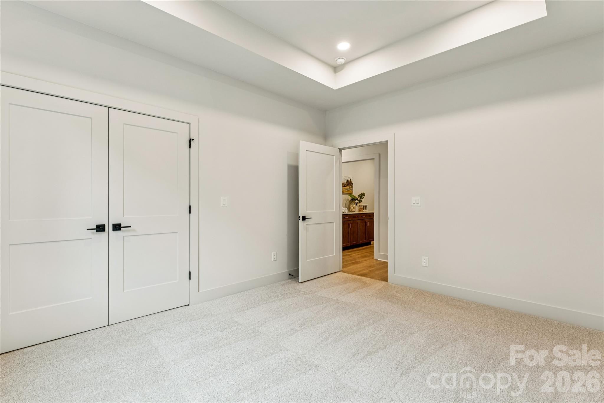 2412 Crestview Drive — Charlotte