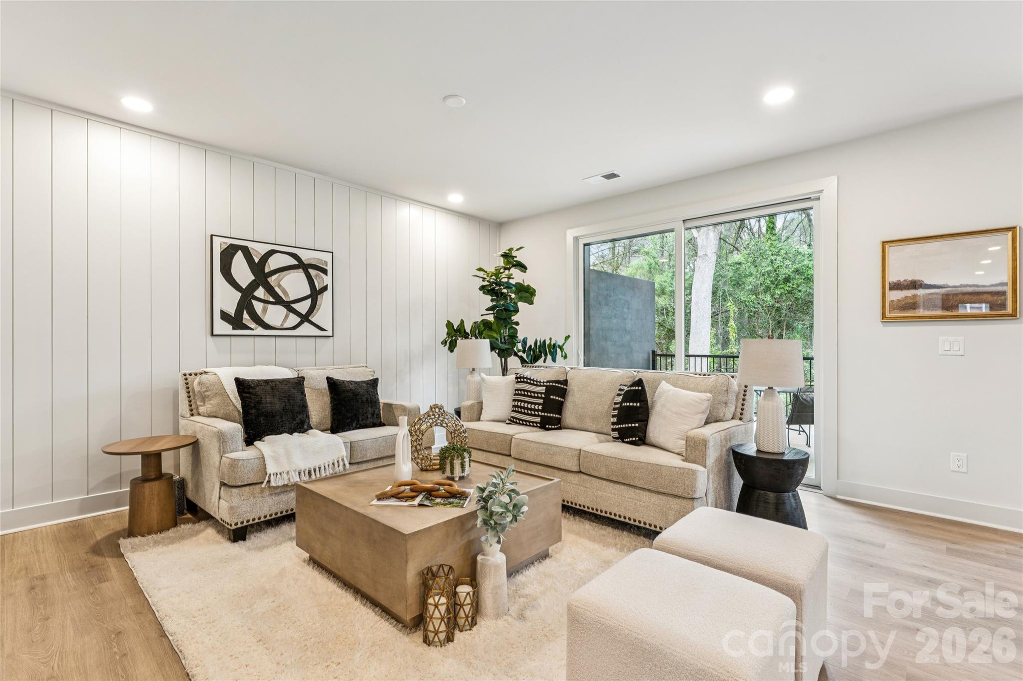 2412 Crestview Drive — Charlotte