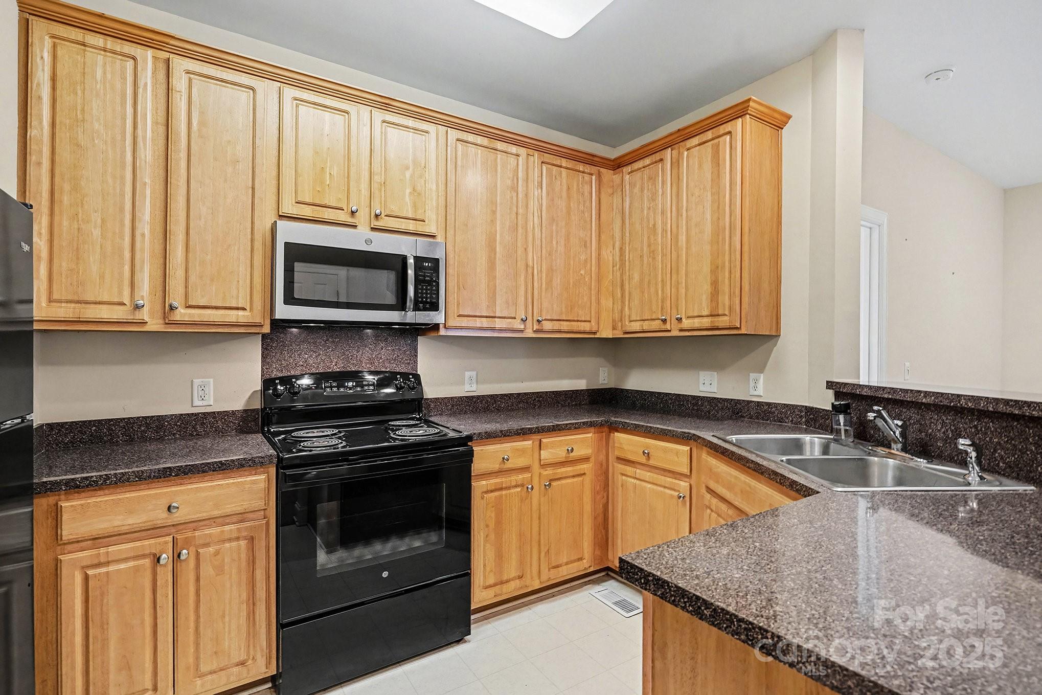 6812 Park Place Drive — Charlotte
