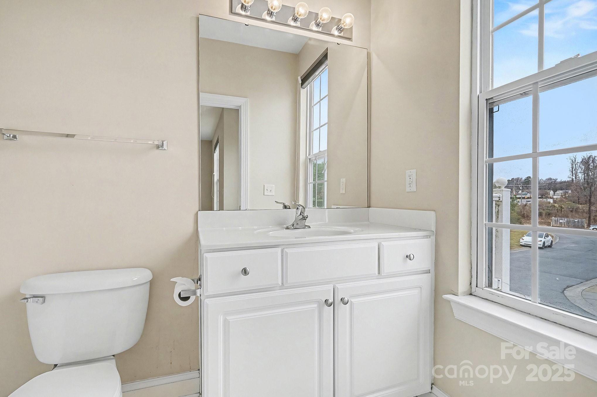 6812 Park Place Drive — Charlotte