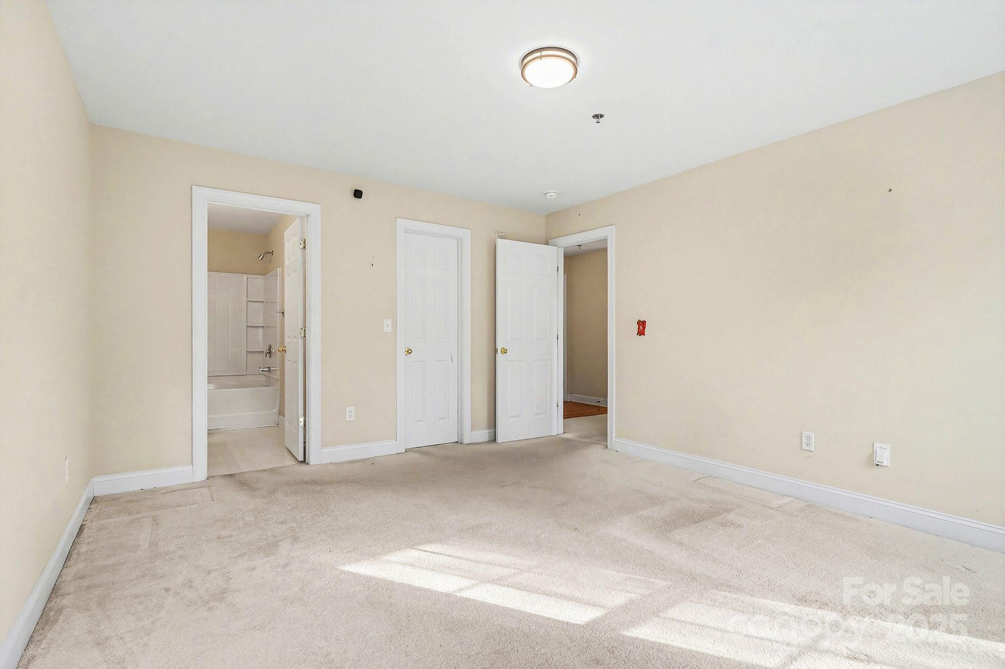 6812 Park Place Drive — Charlotte