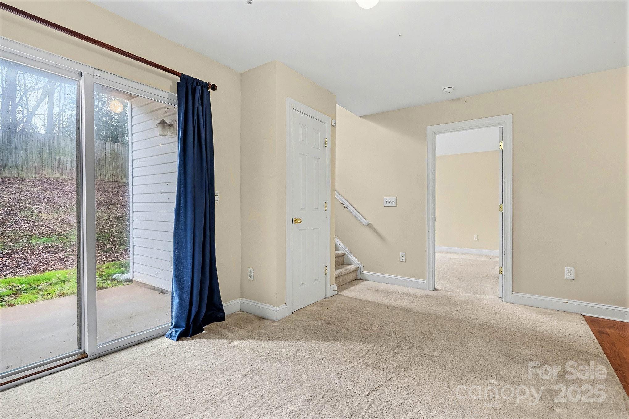 6812 Park Place Drive — Charlotte
