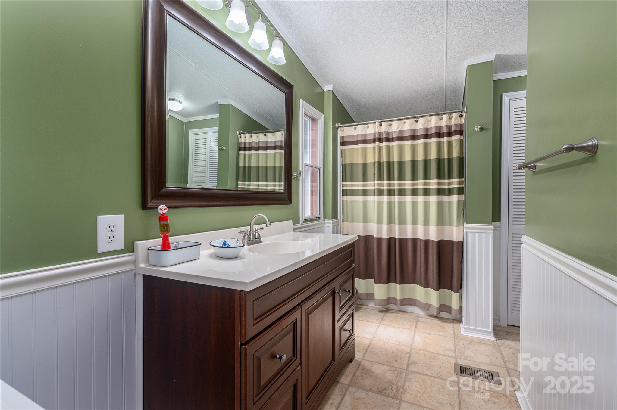 1219 Neely Smith Lane — Gastonia