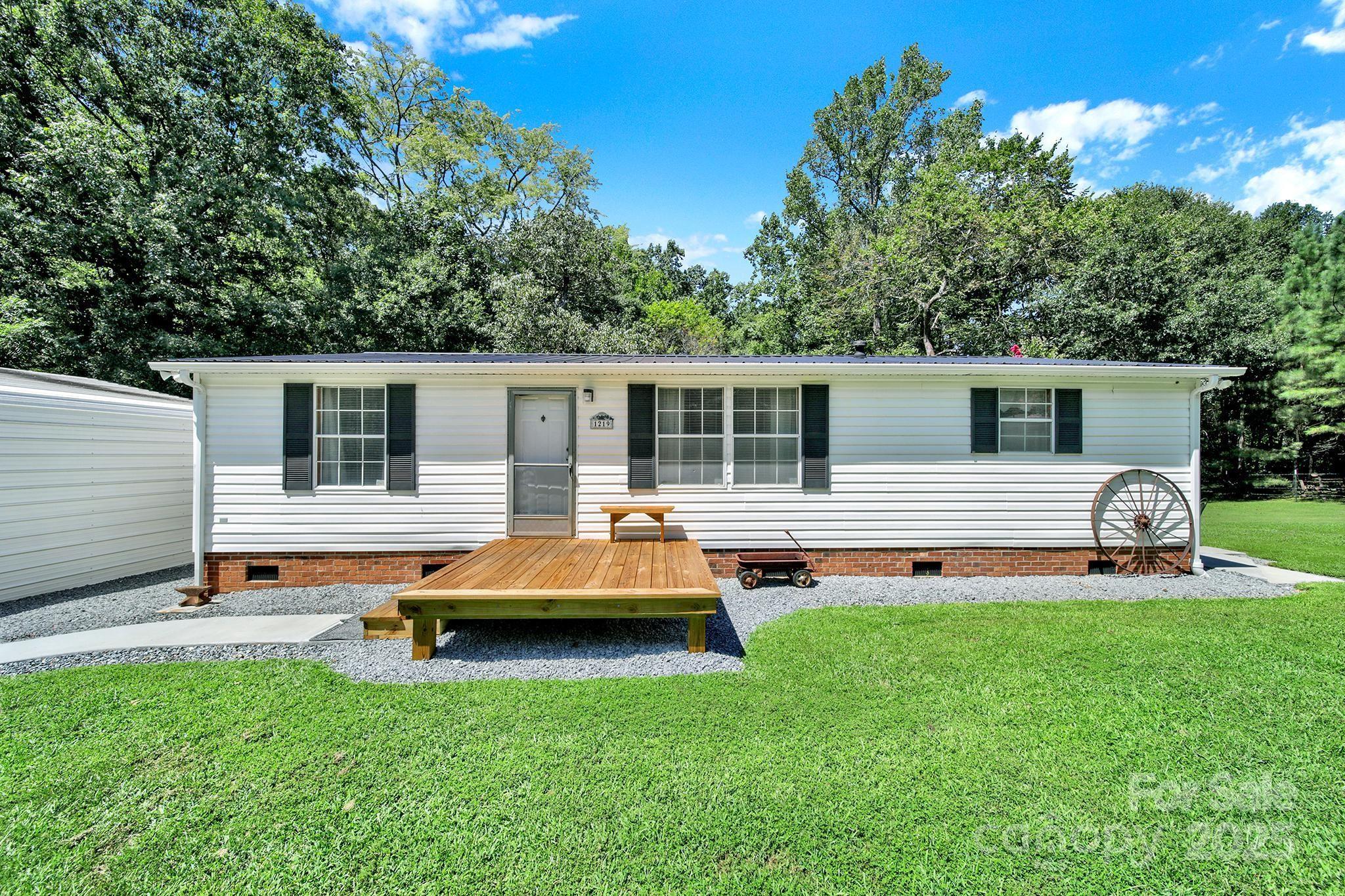 1219 Neely Smith Lane — Gastonia