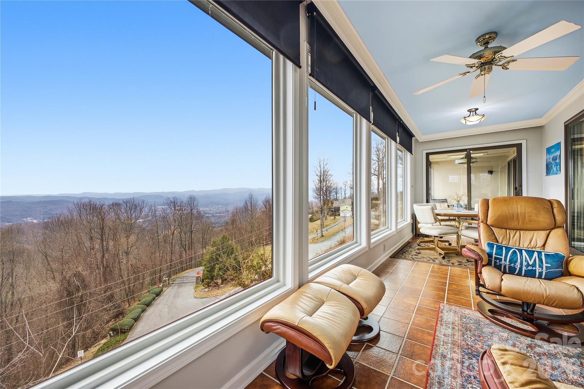 1403 Fleetwood Plaza — Hendersonville