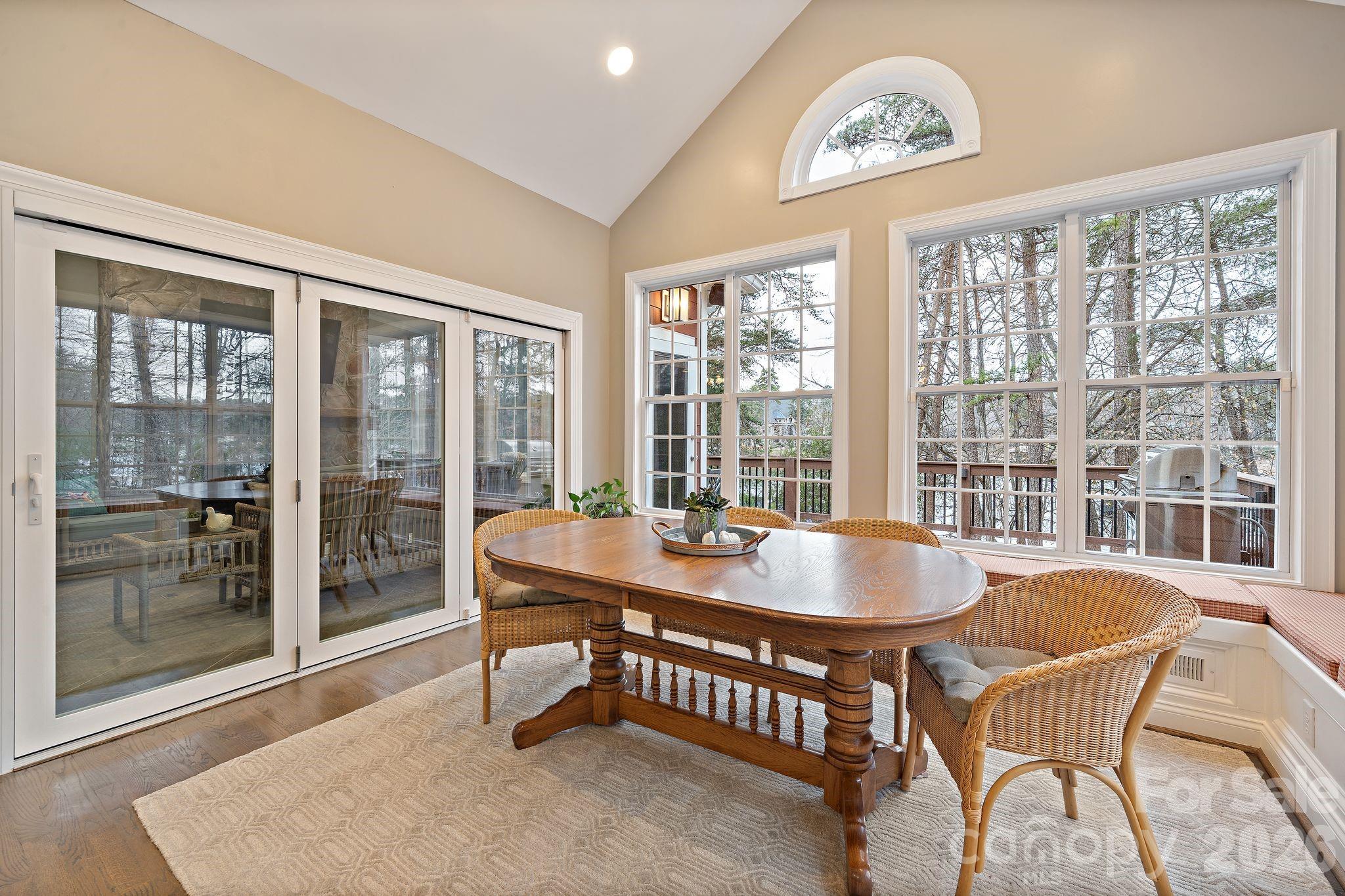 4685 Eagle Pointe Court — Denver